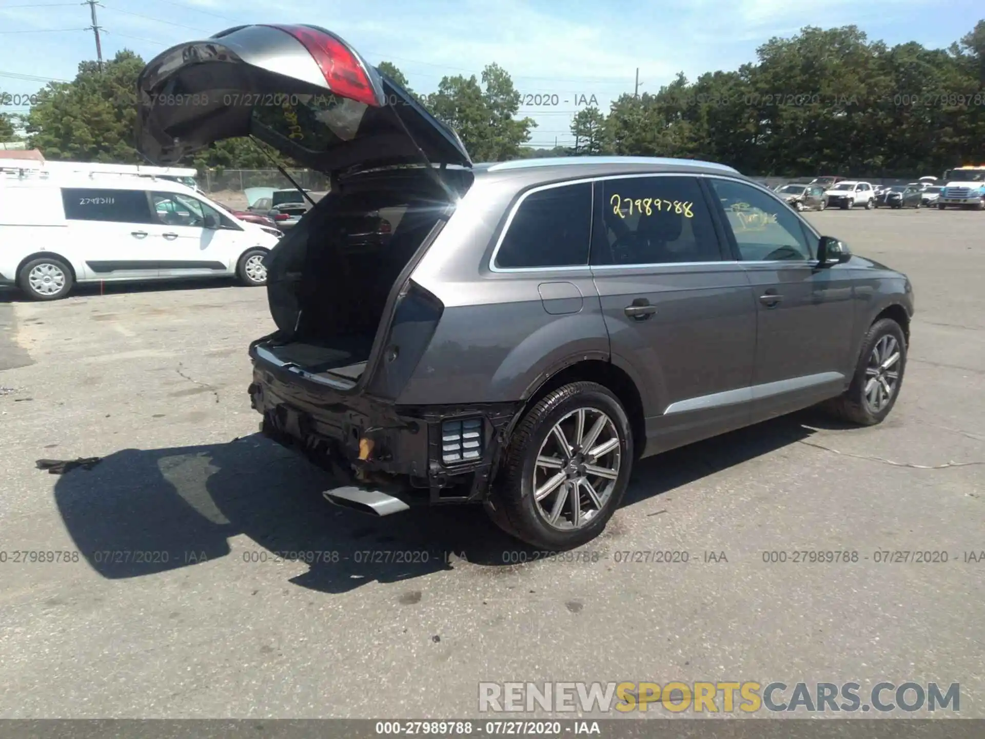 4 Фотография поврежденного автомобиля WA1AHAF70KD018477 AUDI Q7 2019