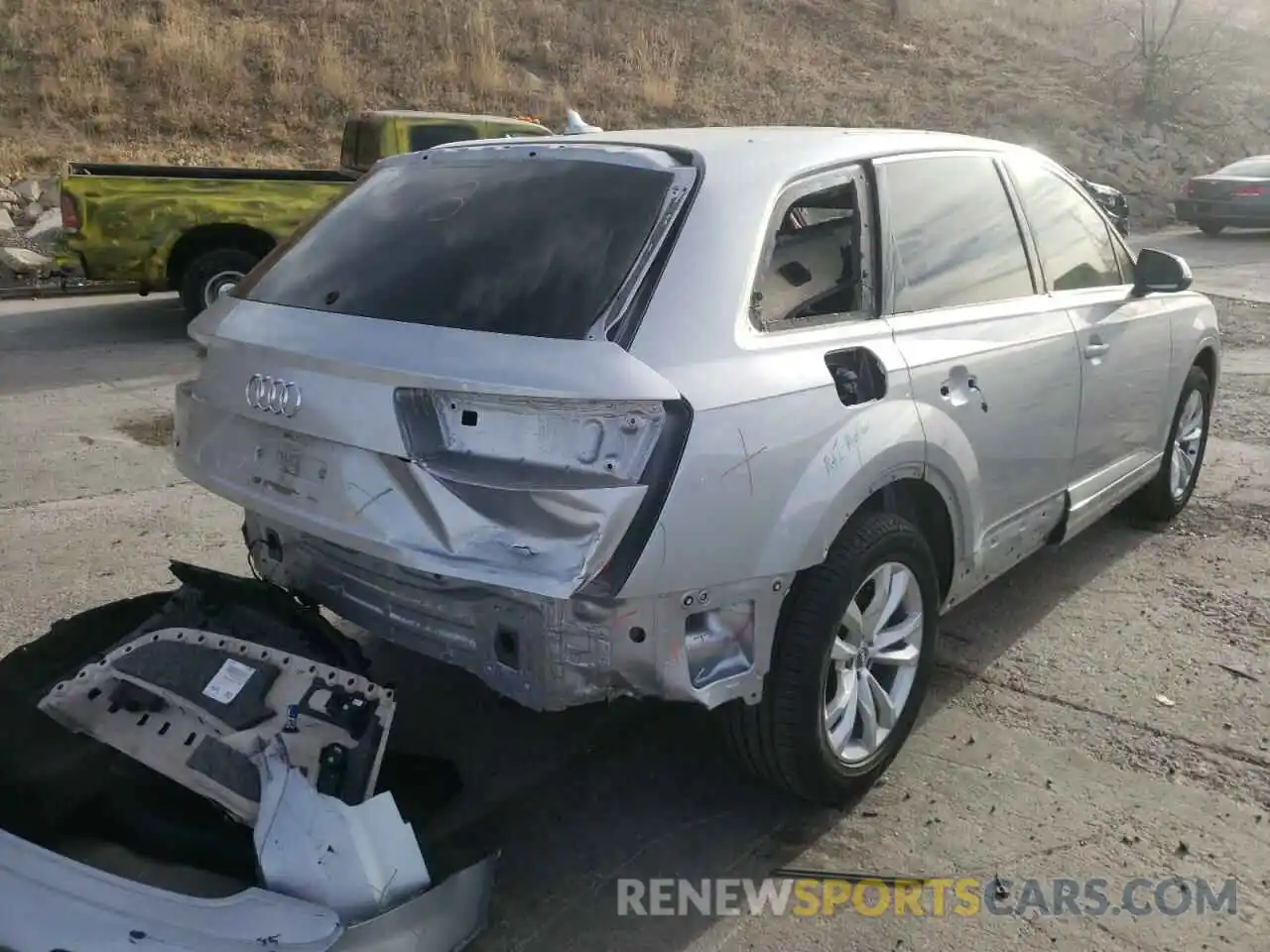 4 Фотография поврежденного автомобиля WA1AHAF70KD018799 AUDI Q7 2019