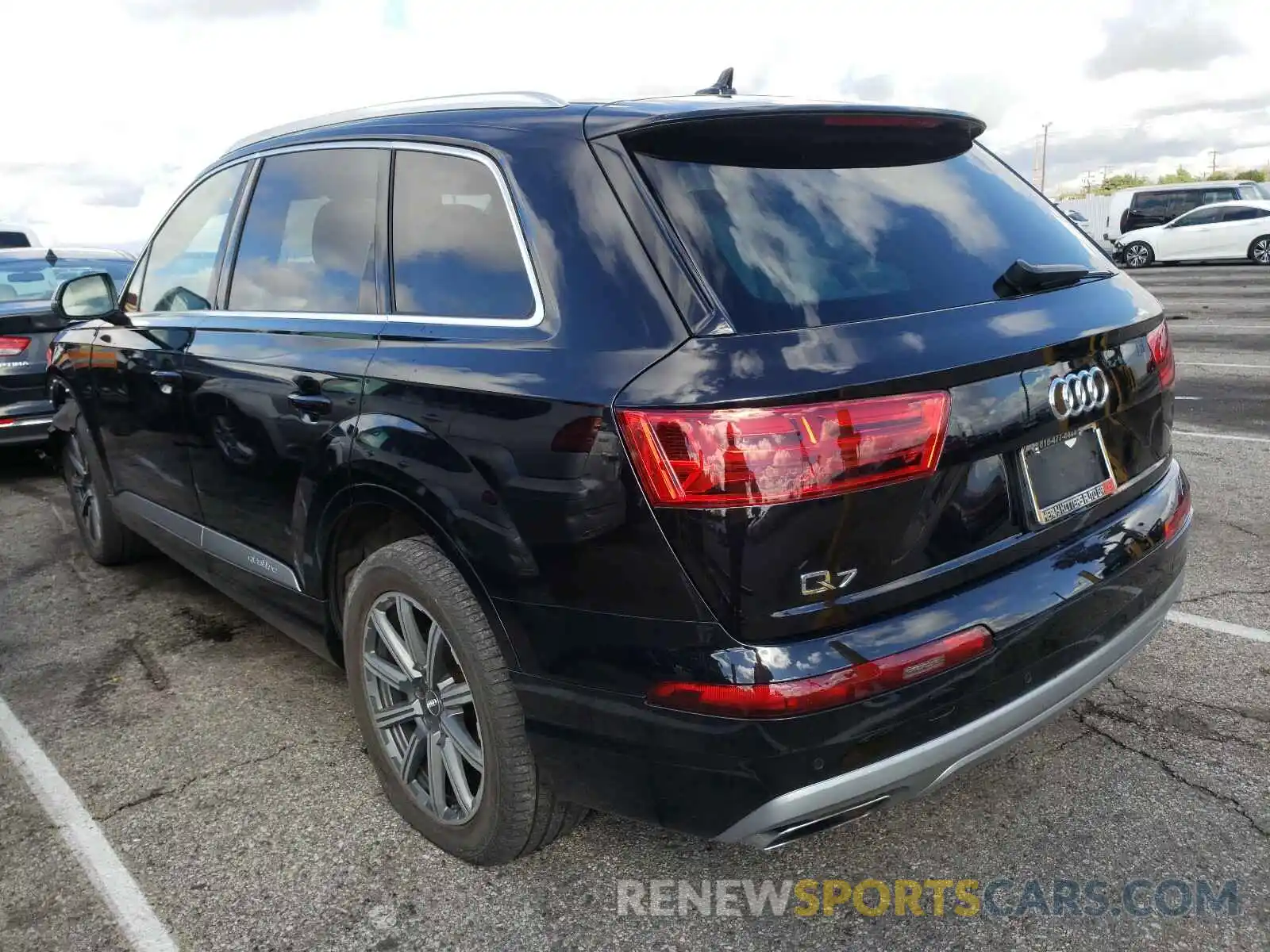 3 Фотография поврежденного автомобиля WA1AHAF70KD022738 AUDI Q7 2019