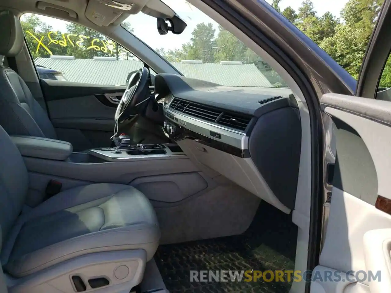 5 Photograph of a damaged car WA1AHAF70KD029138 AUDI Q7 2019