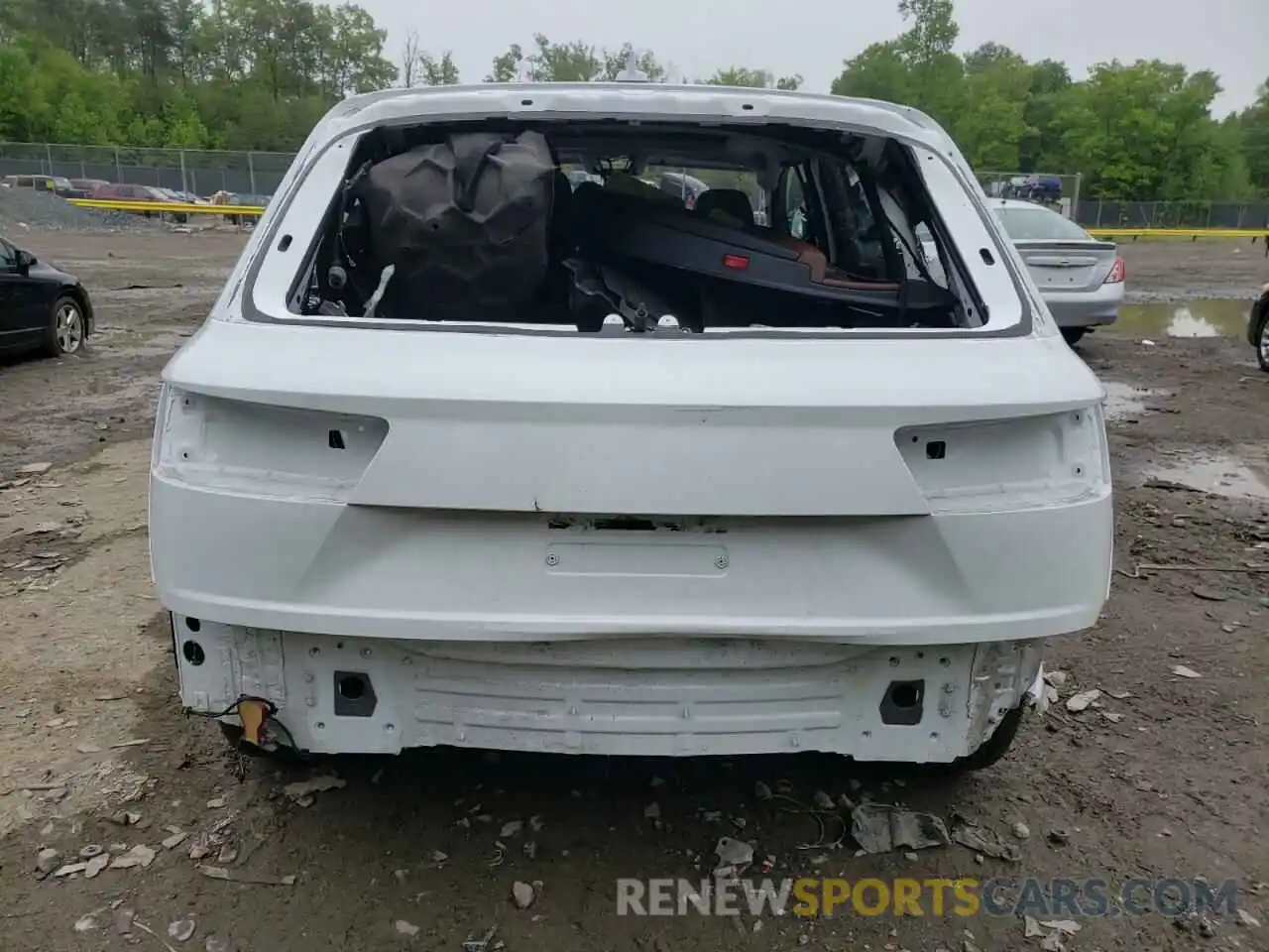 9 Photograph of a damaged car WA1AHAF72KD032459 AUDI Q7 2019