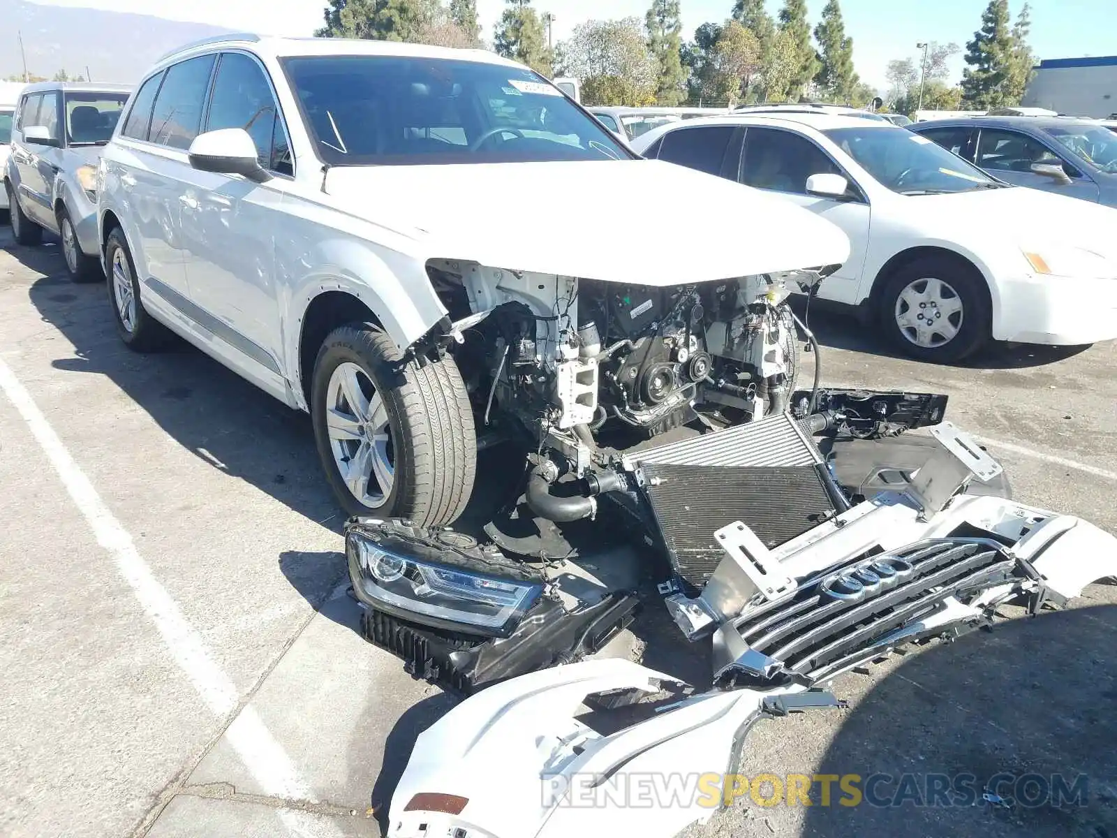 1 Photograph of a damaged car WA1AHAF73KD029070 AUDI Q7 2019