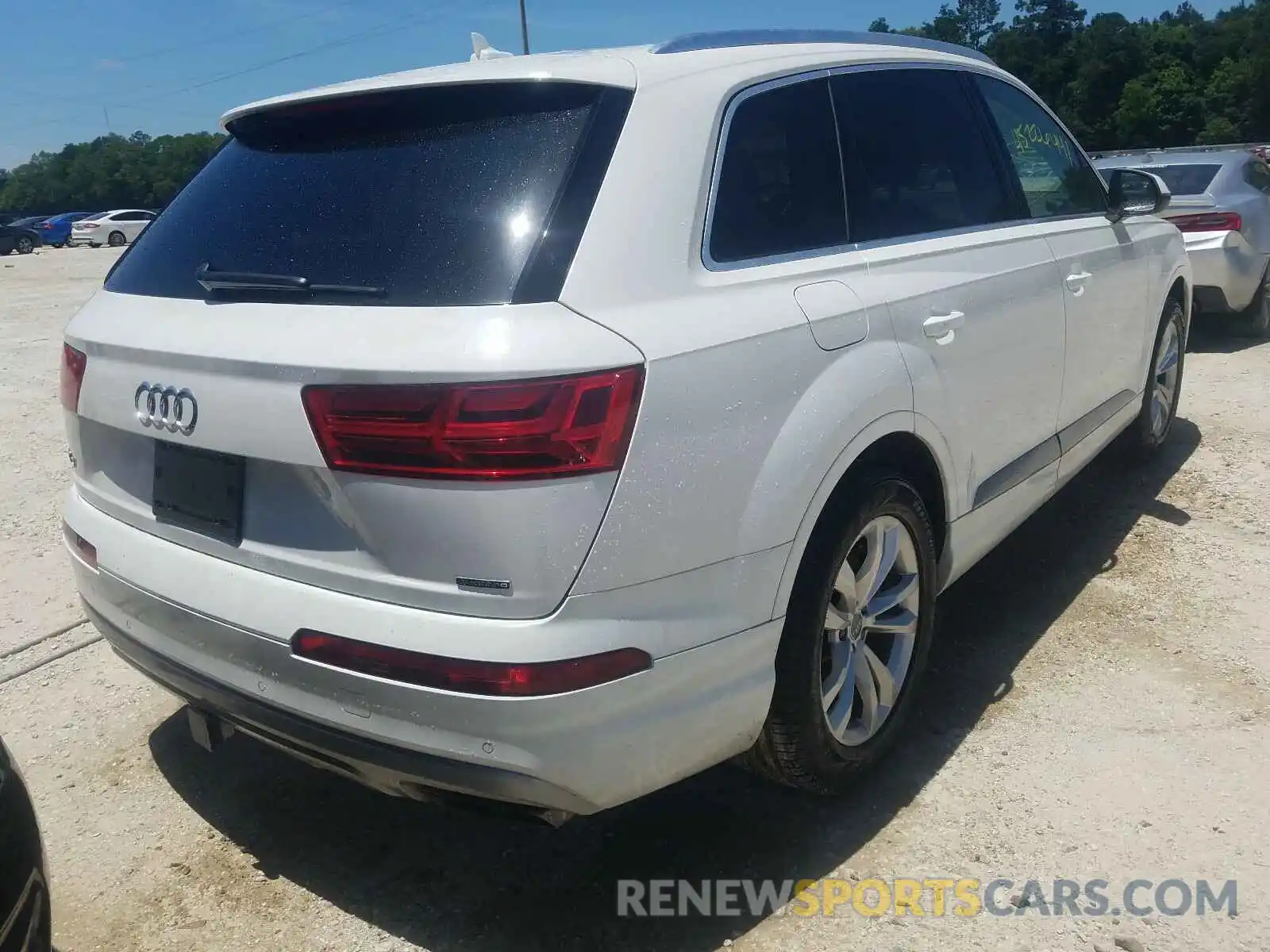 4 Фотография поврежденного автомобиля WA1AHAF73KD046581 AUDI Q7 2019