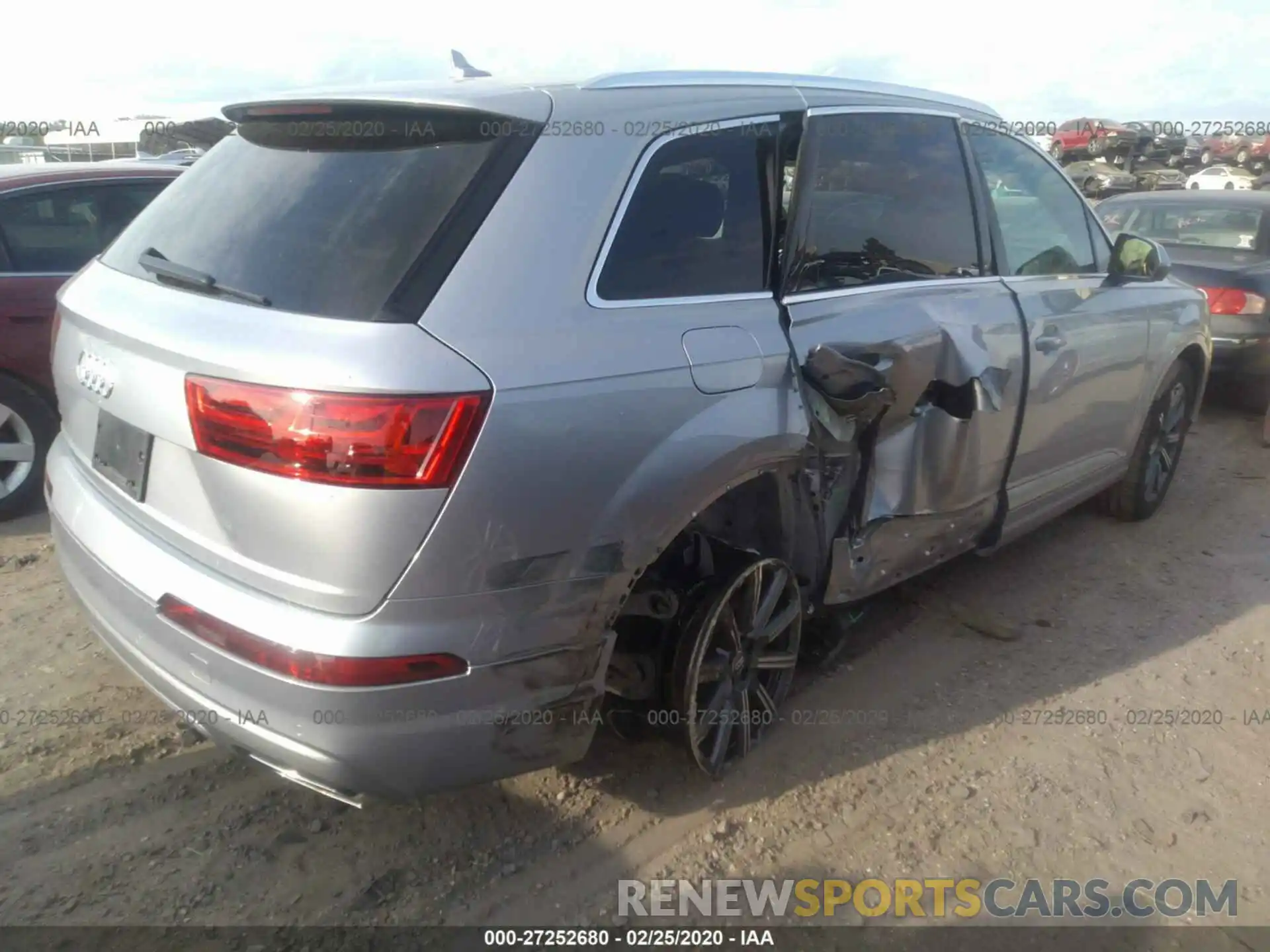 4 Фотография поврежденного автомобиля WA1AHAF75KD029426 AUDI Q7 2019