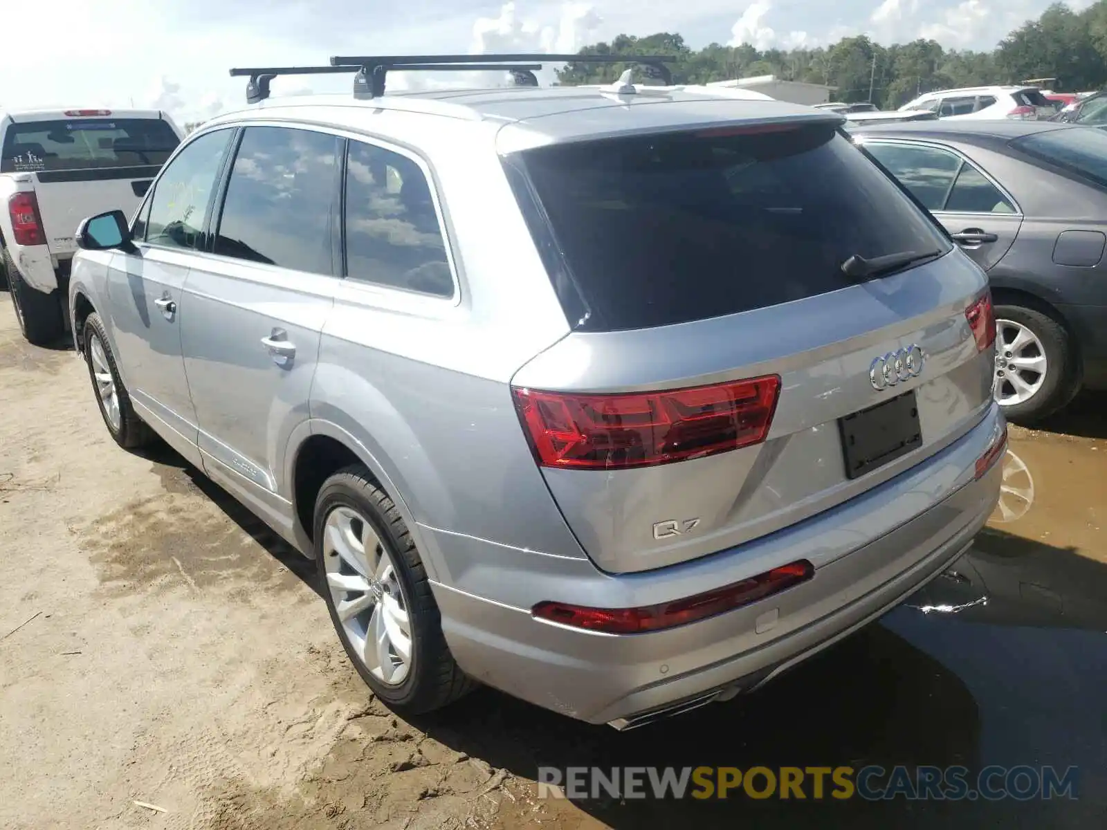 3 Фотография поврежденного автомобиля WA1AHAF75KD049711 AUDI Q7 2019