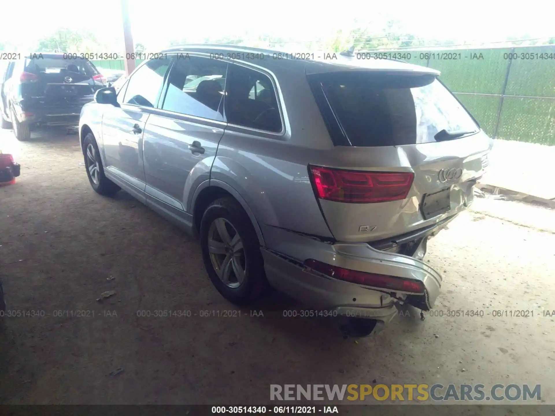 3 Фотография поврежденного автомобиля WA1AHAF76KD020654 AUDI Q7 2019