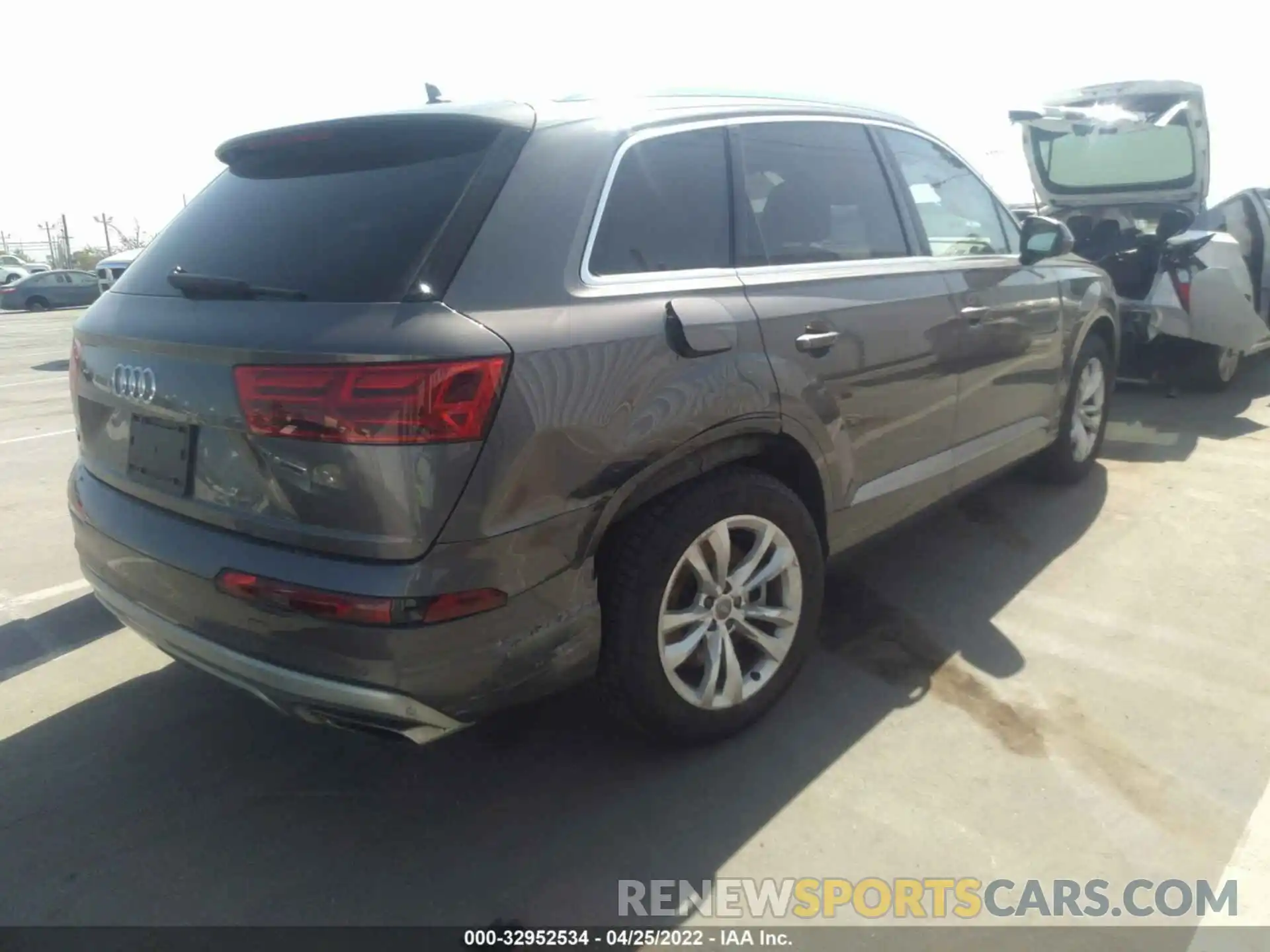 4 Фотография поврежденного автомобиля WA1AHAF77KD016354 AUDI Q7 2019