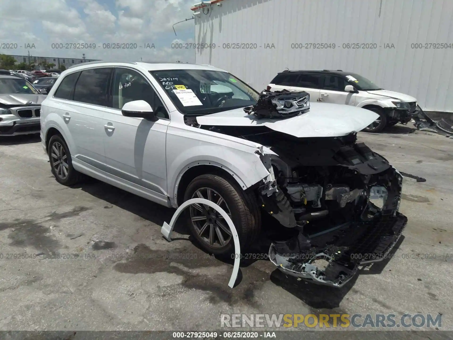 1 Photograph of a damaged car WA1AHAF77KD019089 AUDI Q7 2019