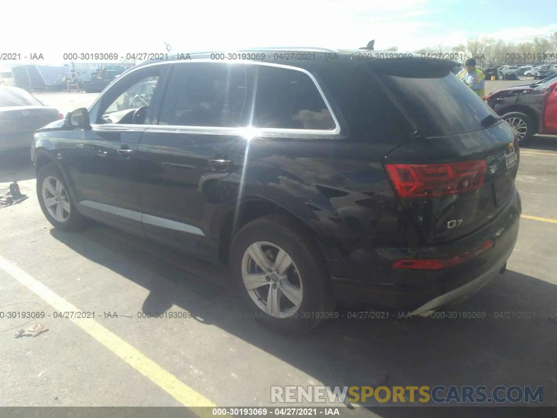 3 Фотография поврежденного автомобиля WA1AHAF78KD023040 AUDI Q7 2019