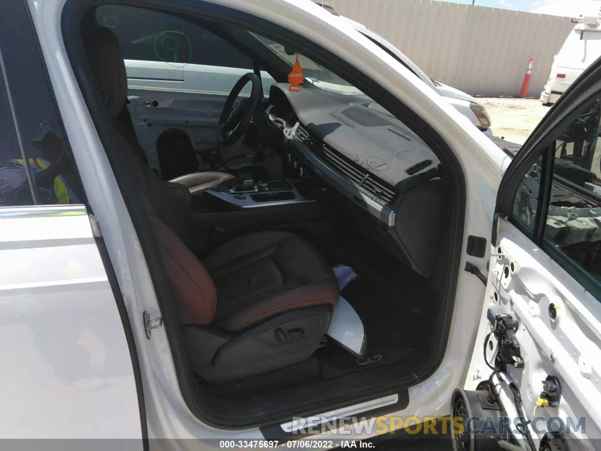 5 Photograph of a damaged car WA1AHAF78KD023331 AUDI Q7 2019