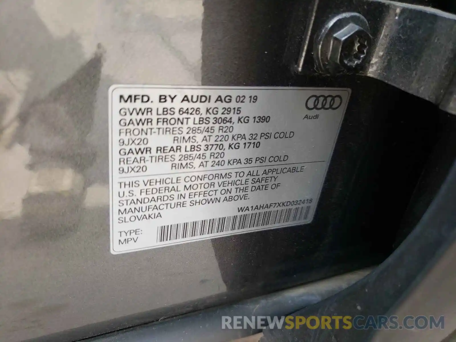 10 Photograph of a damaged car WA1AHAF7XKD032418 AUDI Q7 2019