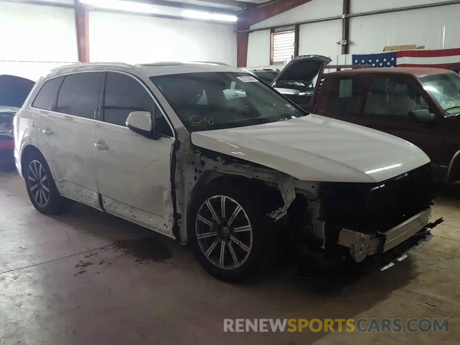 1 Photograph of a damaged car WA1AHBF70KD028593 AUDI Q7 2019