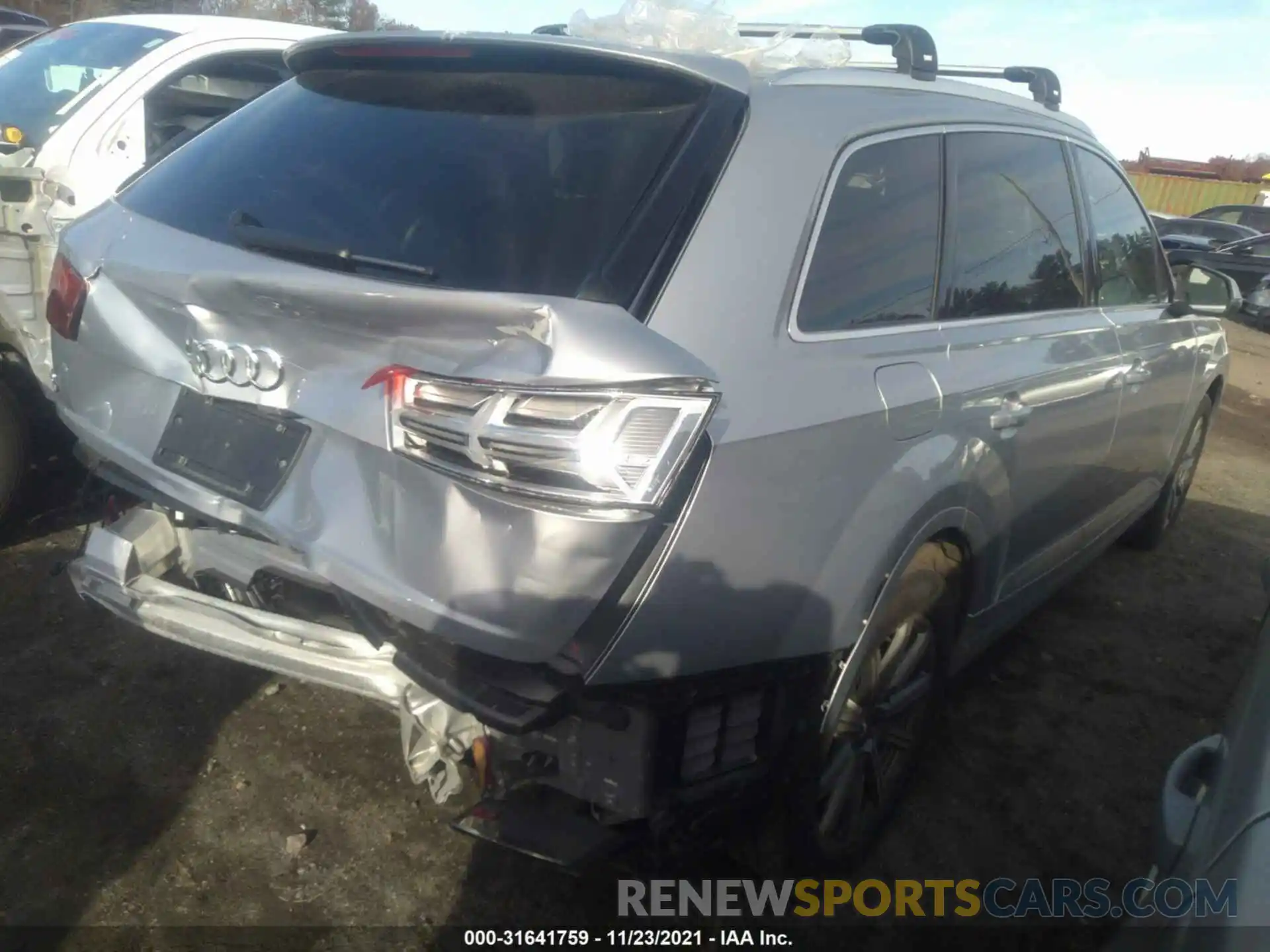 4 Photograph of a damaged car WA1LAAF70KD009484 AUDI Q7 2019