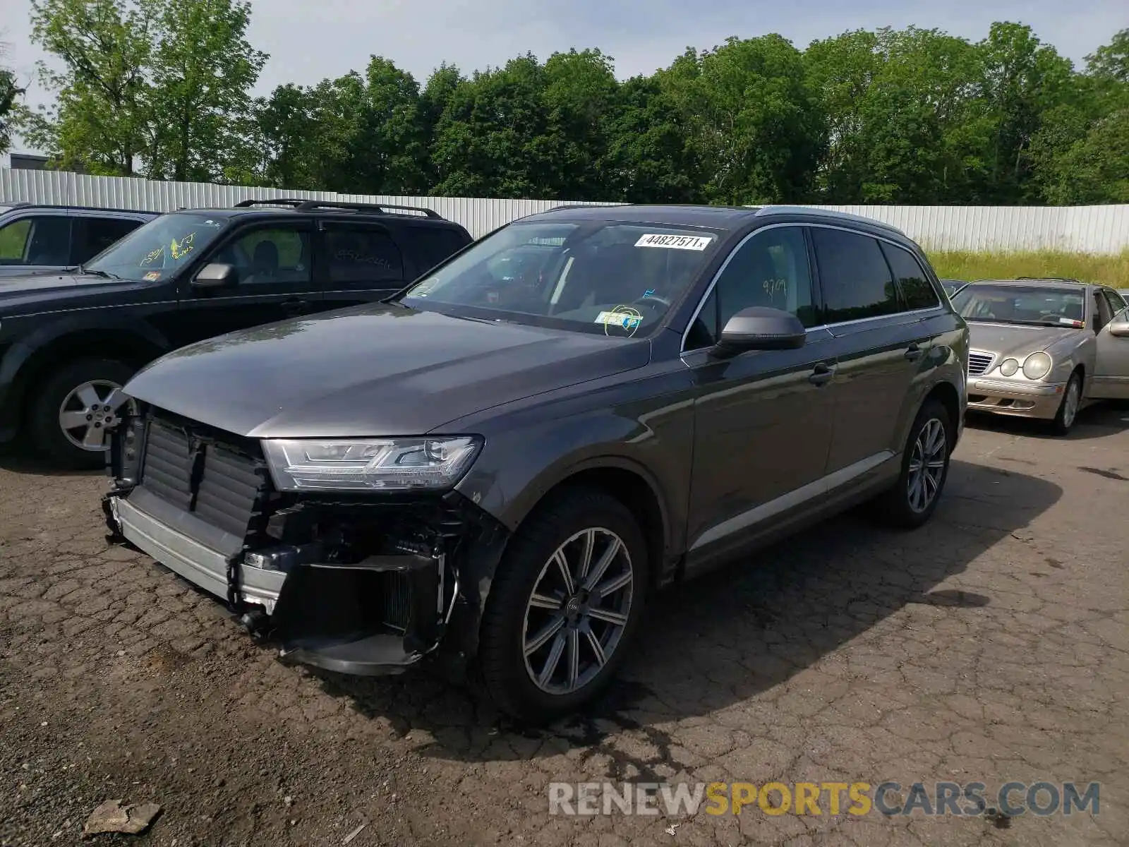 2 Photograph of a damaged car WA1LAAF70KD009887 AUDI Q7 2019