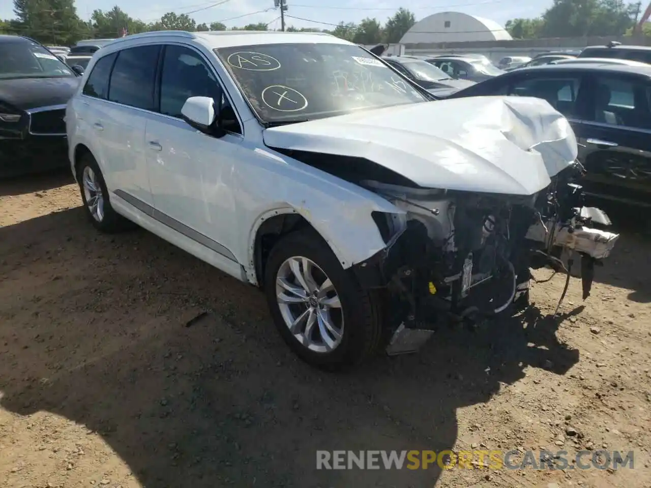 1 Photograph of a damaged car WA1LAAF70KD010232 AUDI Q7 2019