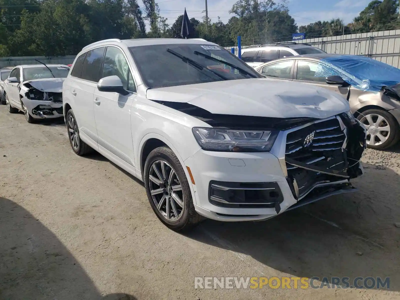 1 Photograph of a damaged car WA1LAAF70KD024289 AUDI Q7 2019