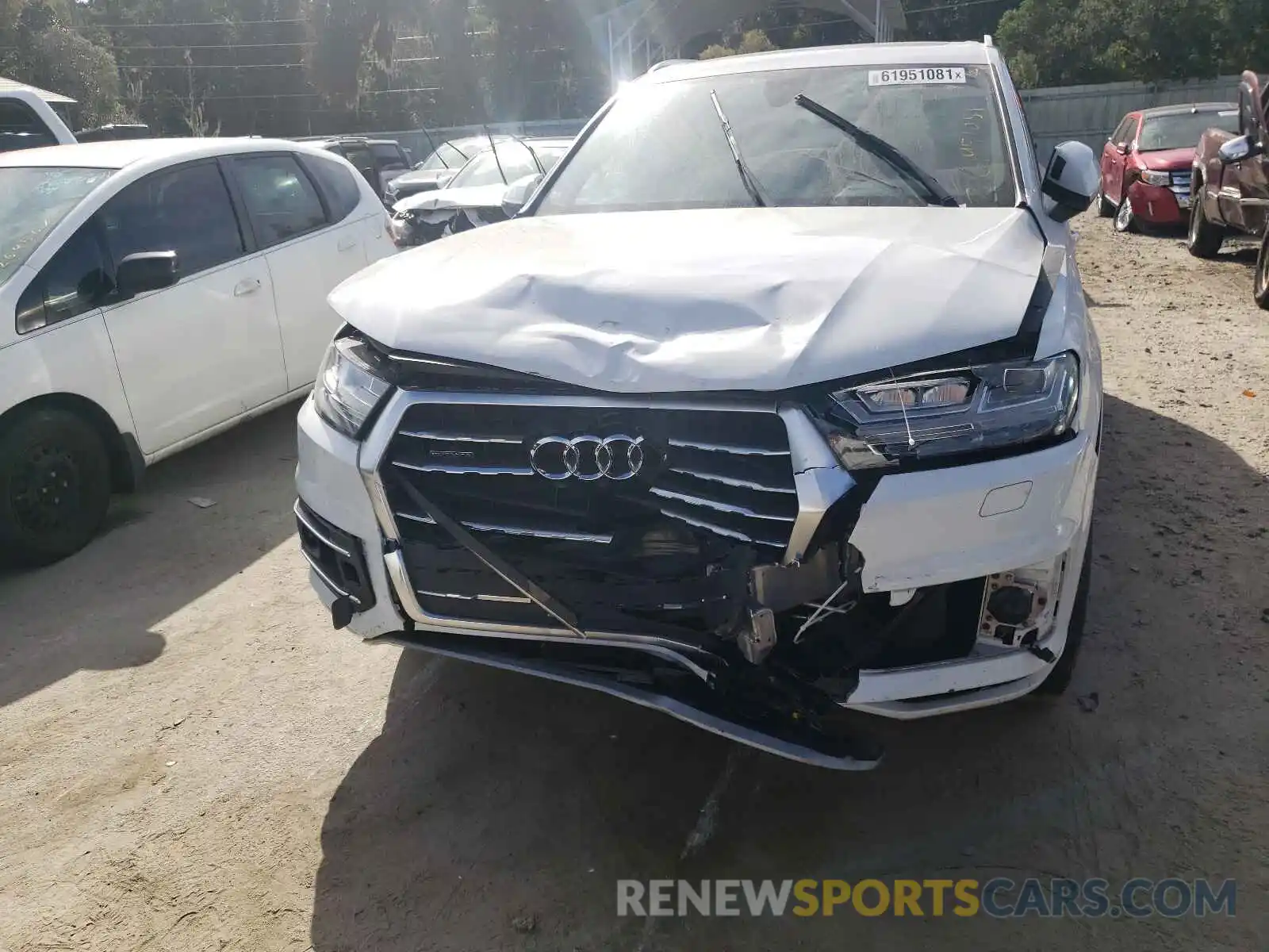 9 Photograph of a damaged car WA1LAAF70KD024289 AUDI Q7 2019