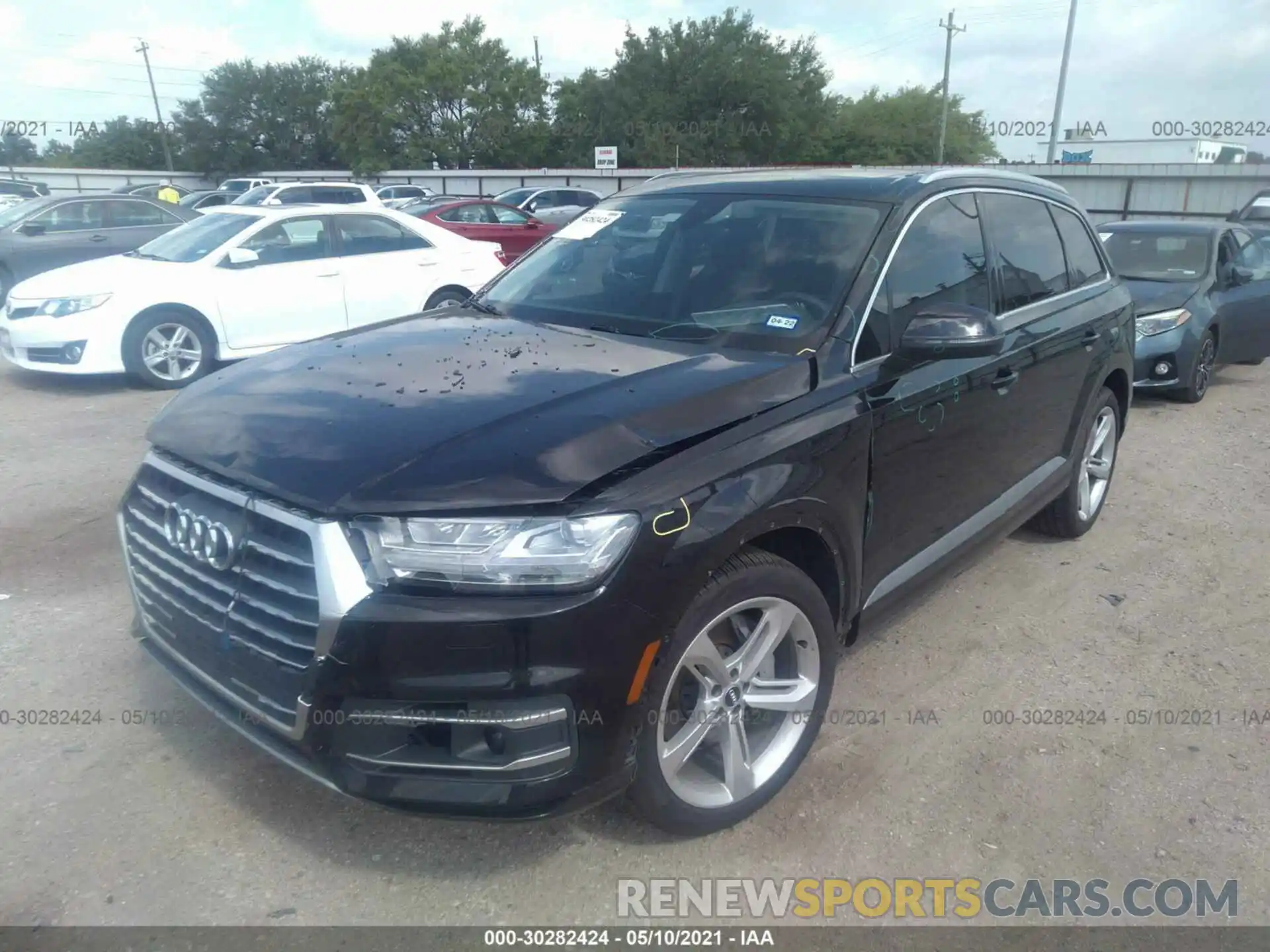 2 Photograph of a damaged car WA1LAAF70KD033686 AUDI Q7 2019