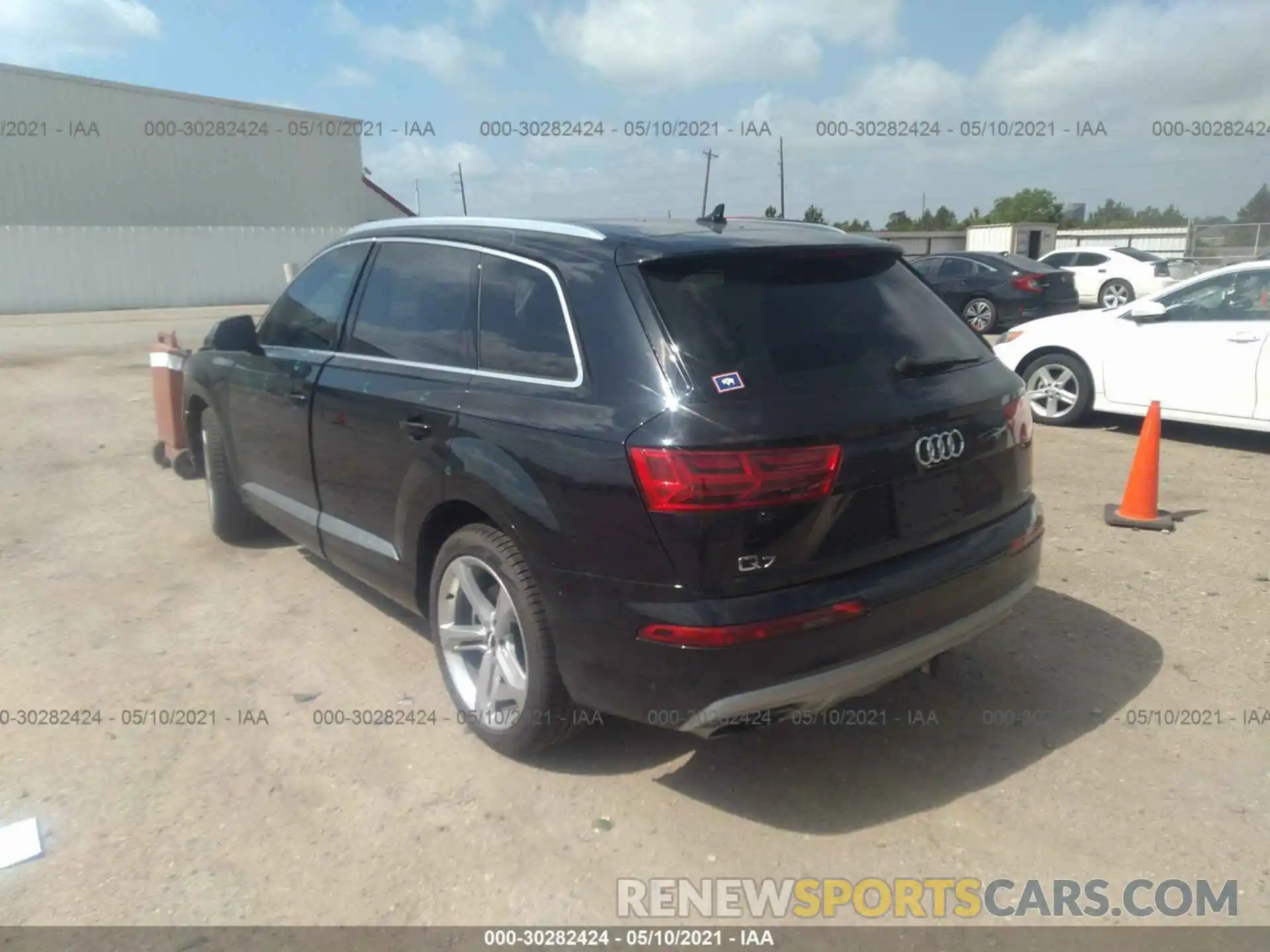 3 Фотография поврежденного автомобиля WA1LAAF70KD033686 AUDI Q7 2019