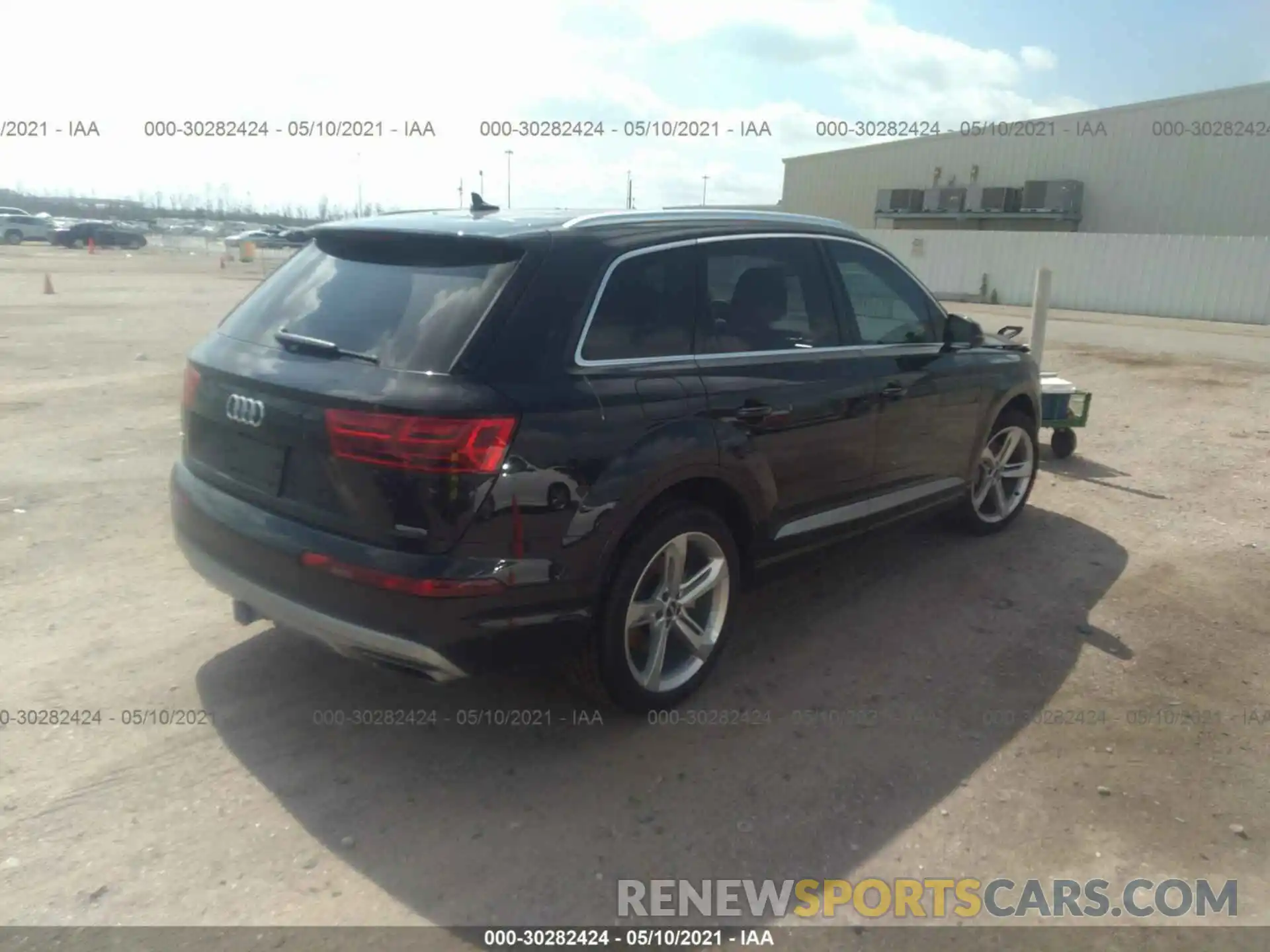 4 Фотография поврежденного автомобиля WA1LAAF70KD033686 AUDI Q7 2019