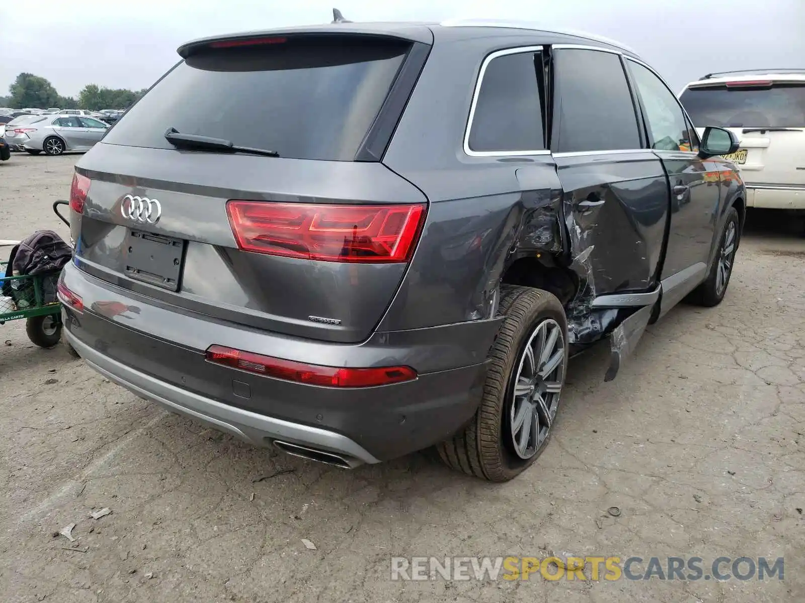 4 Photograph of a damaged car WA1LAAF70KD040184 AUDI Q7 2019