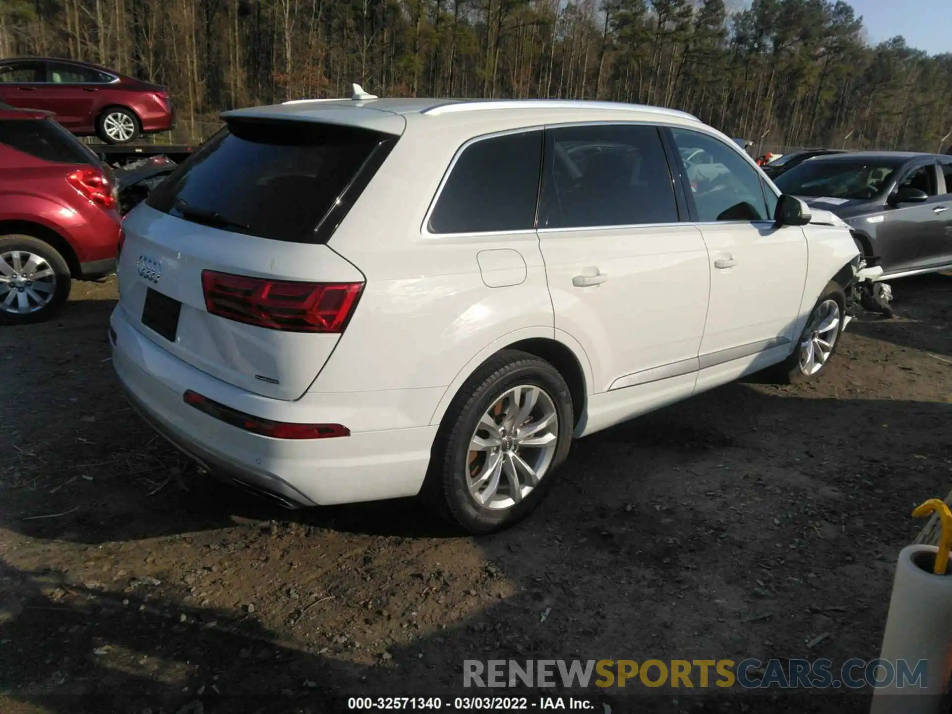 4 Фотография поврежденного автомобиля WA1LAAF70KD043098 AUDI Q7 2019