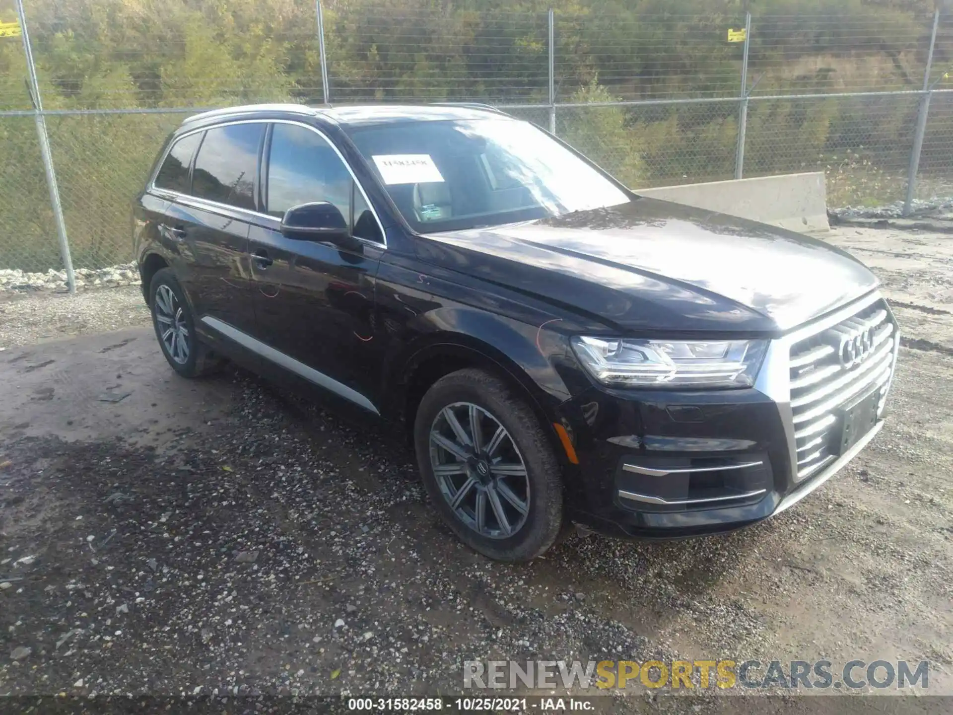 1 Photograph of a damaged car WA1LAAF70KD047930 AUDI Q7 2019