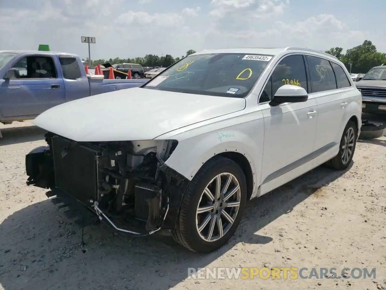 2 Photograph of a damaged car WA1LAAF70KD048849 AUDI Q7 2019