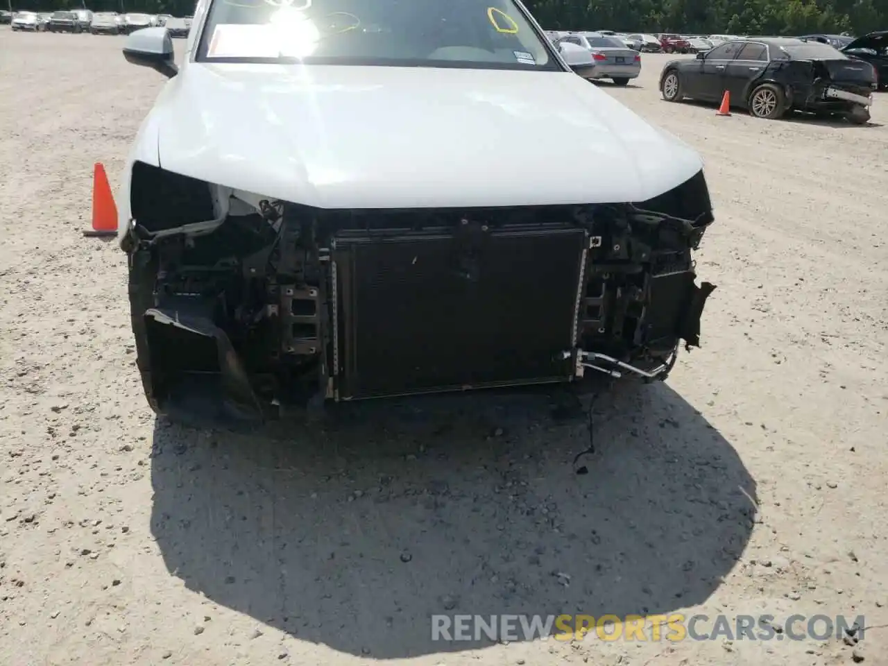 9 Photograph of a damaged car WA1LAAF70KD048849 AUDI Q7 2019