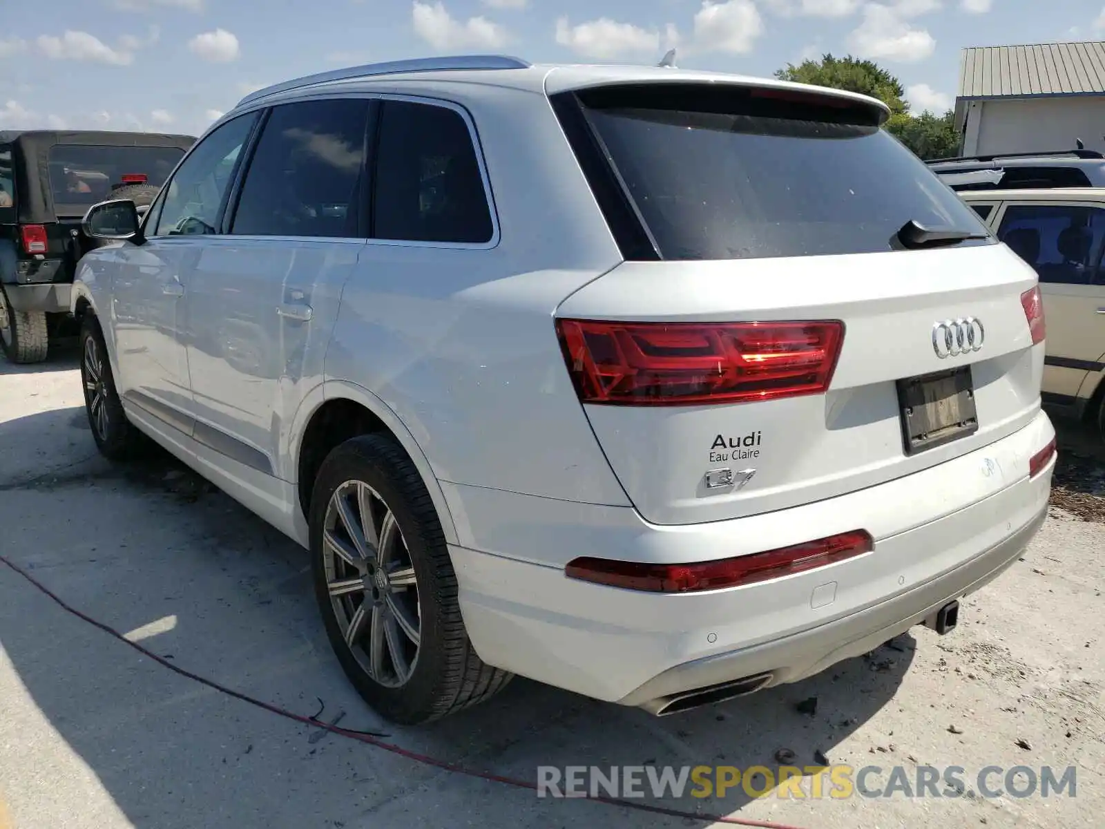 3 Photograph of a damaged car WA1LAAF71KD004522 AUDI Q7 2019