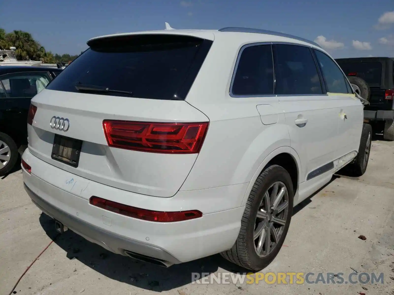 4 Фотография поврежденного автомобиля WA1LAAF71KD004522 AUDI Q7 2019