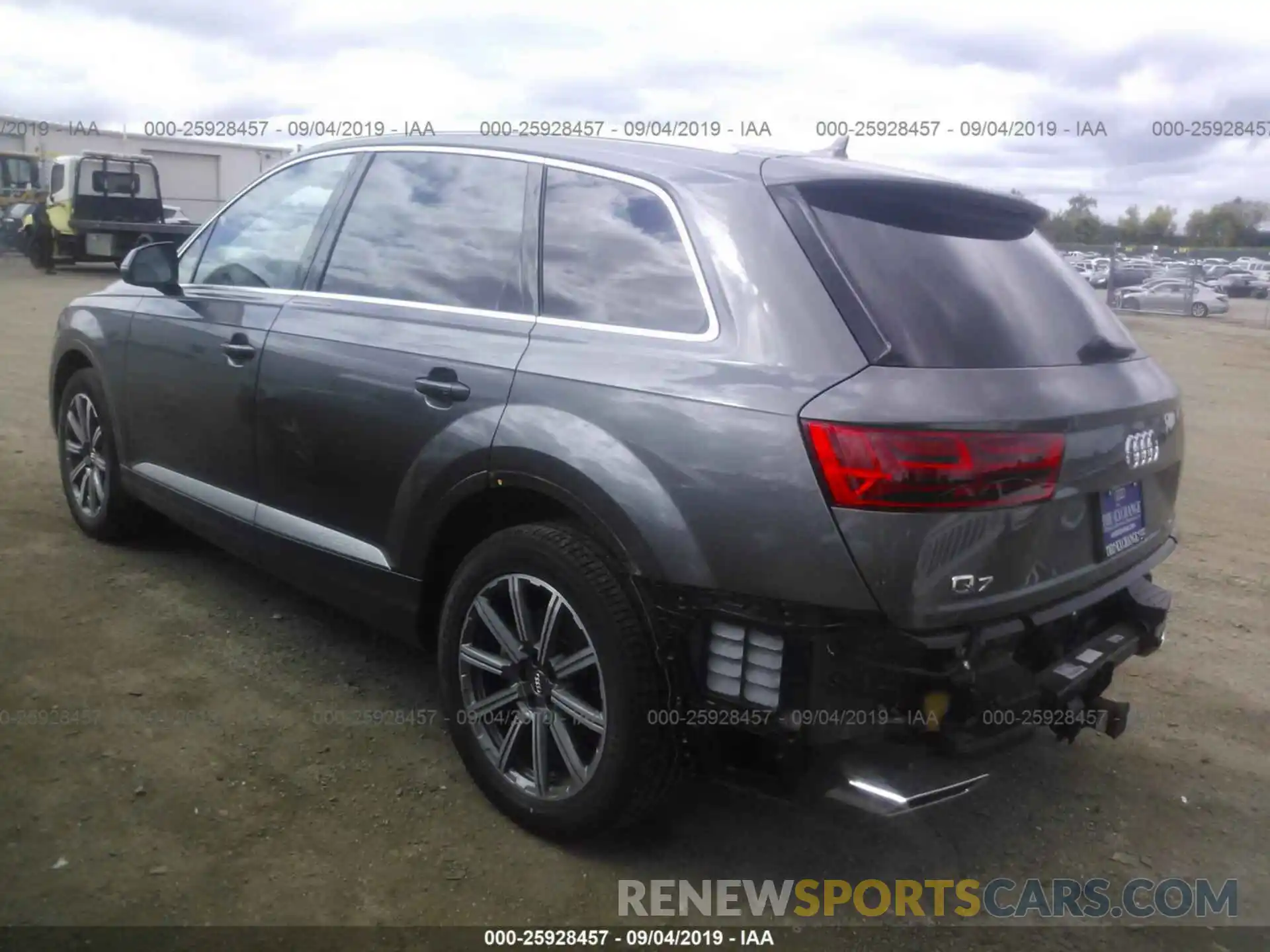 3 Photograph of a damaged car WA1LAAF71KD024950 AUDI Q7 2019