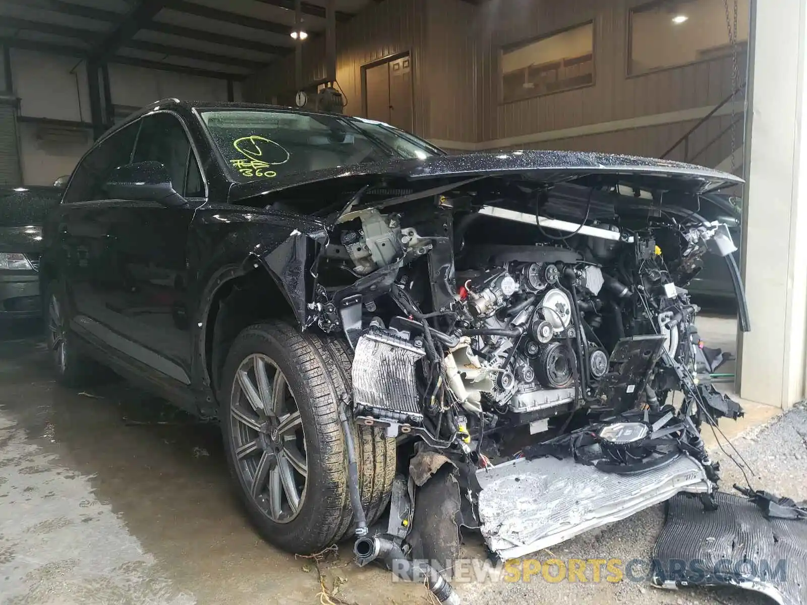 1 Фотография поврежденного автомобиля WA1LAAF71KD028464 AUDI Q7 2019