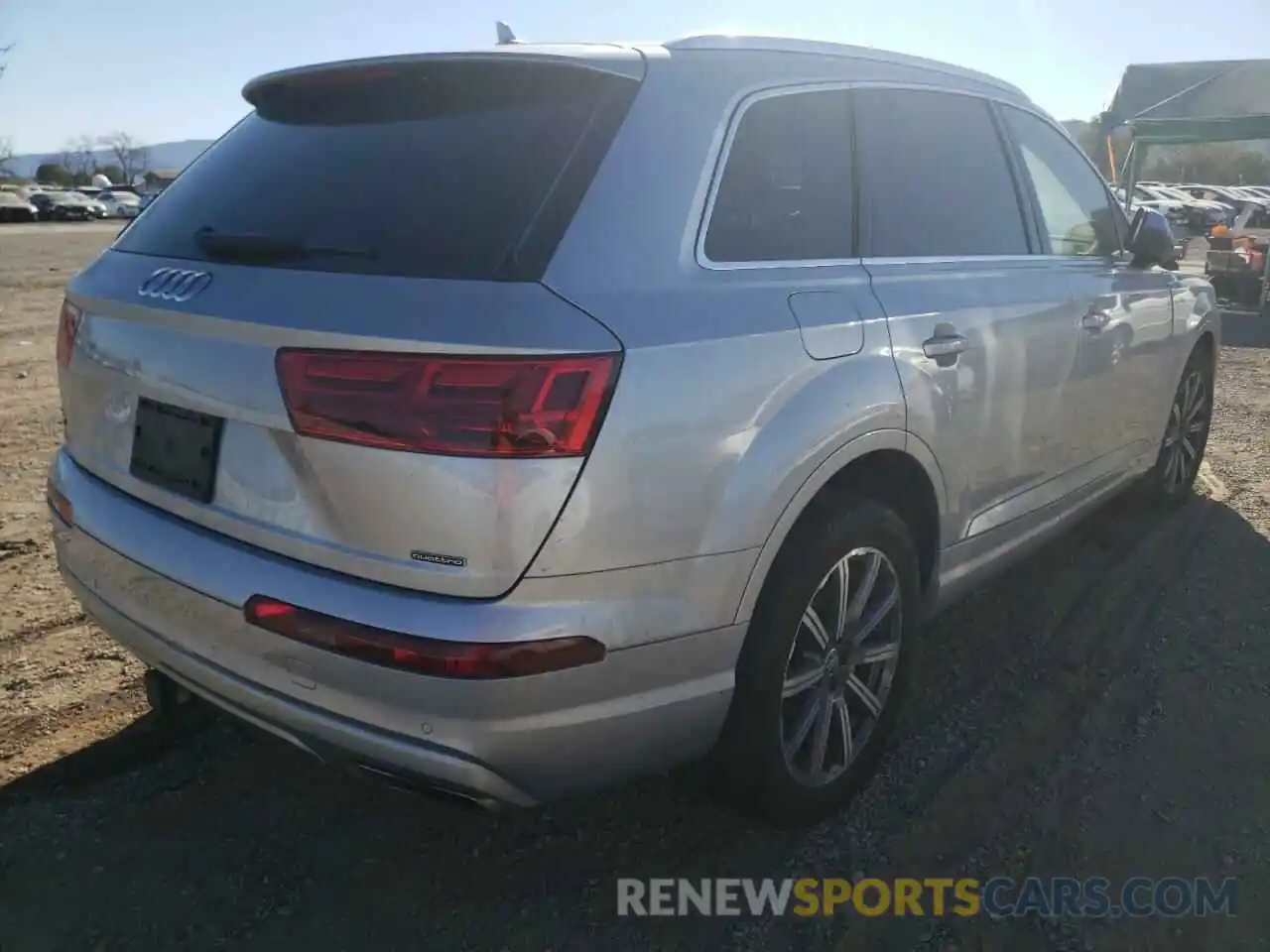 4 Photograph of a damaged car WA1LAAF71KD030313 AUDI Q7 2019