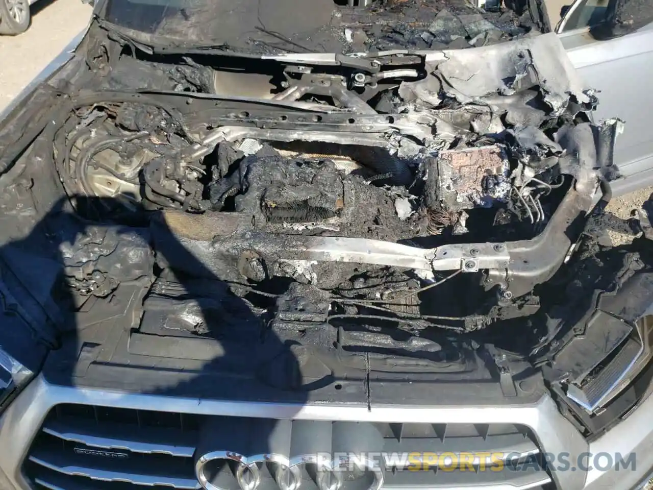 7 Photograph of a damaged car WA1LAAF71KD030313 AUDI Q7 2019