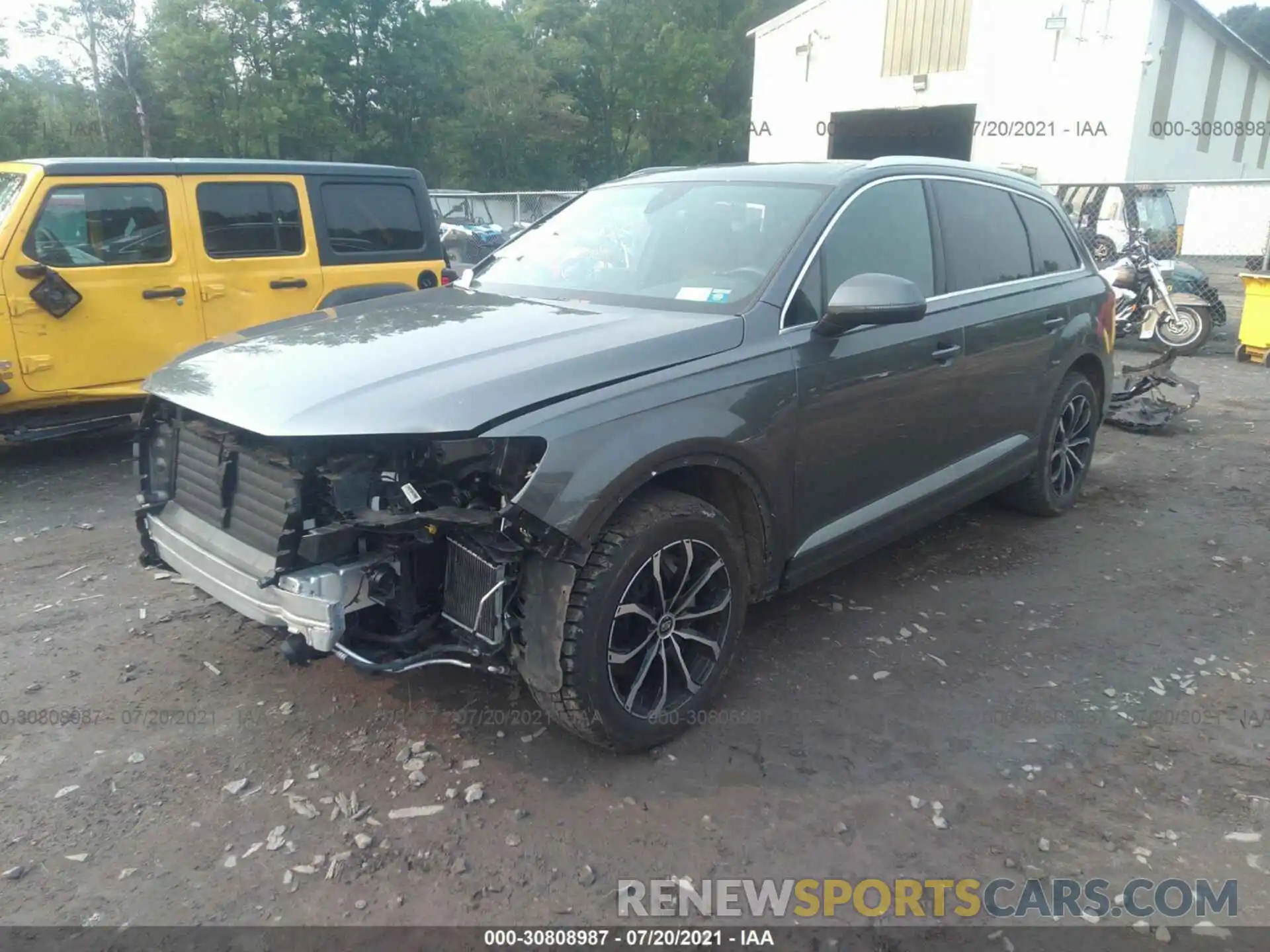 2 Photograph of a damaged car WA1LAAF71KD032885 AUDI Q7 2019