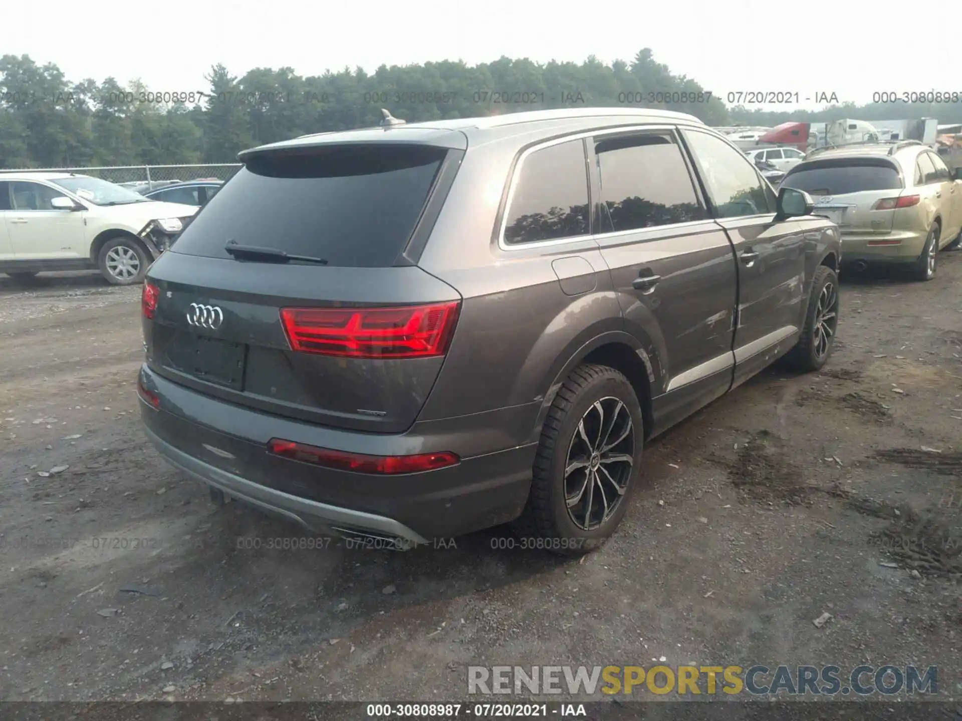 4 Фотография поврежденного автомобиля WA1LAAF71KD032885 AUDI Q7 2019