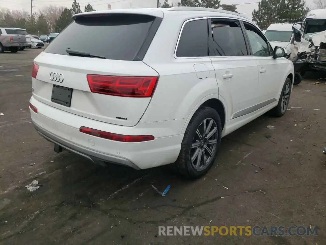 4 Photograph of a damaged car WA1LAAF71KD034247 AUDI Q7 2019