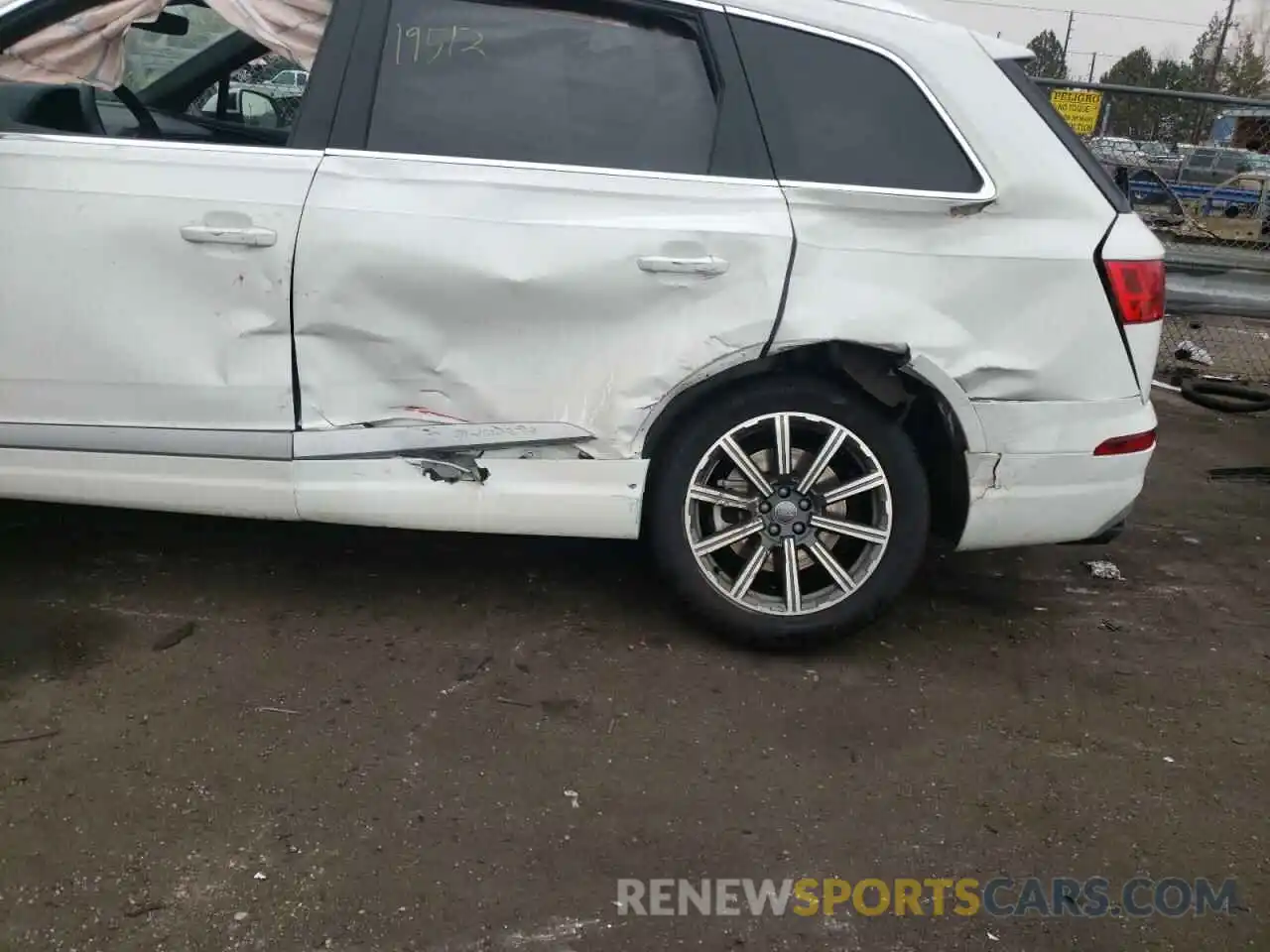 9 Photograph of a damaged car WA1LAAF71KD034247 AUDI Q7 2019