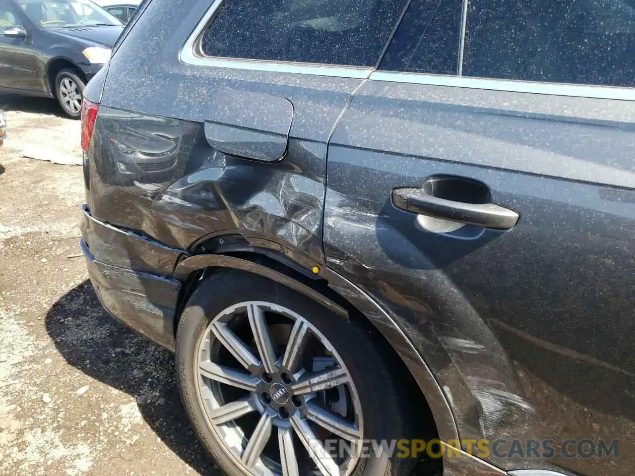 9 Фотография поврежденного автомобиля WA1LAAF71KD040842 AUDI Q7 2019