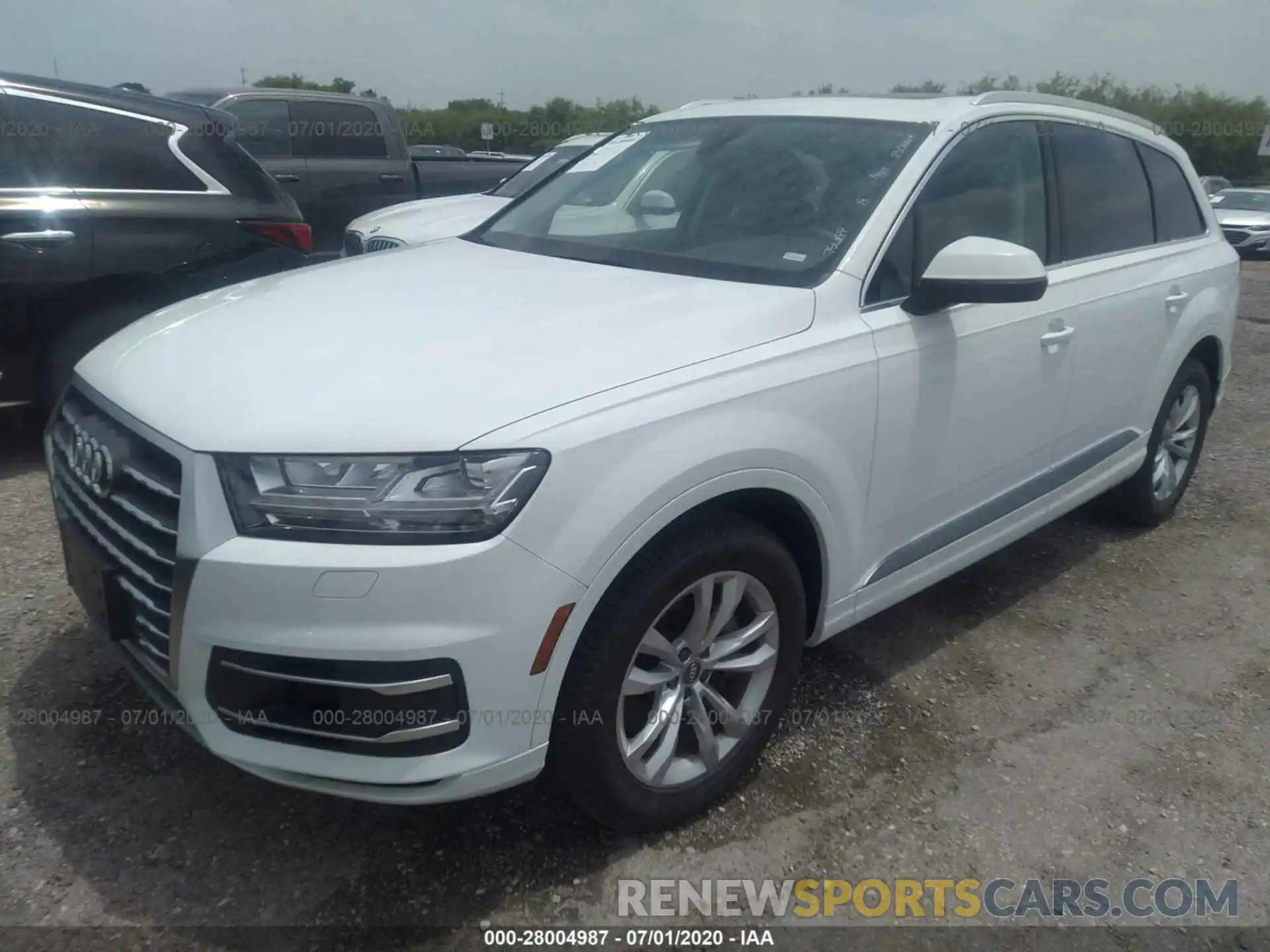 2 Photograph of a damaged car WA1LAAF71KD042509 AUDI Q7 2019