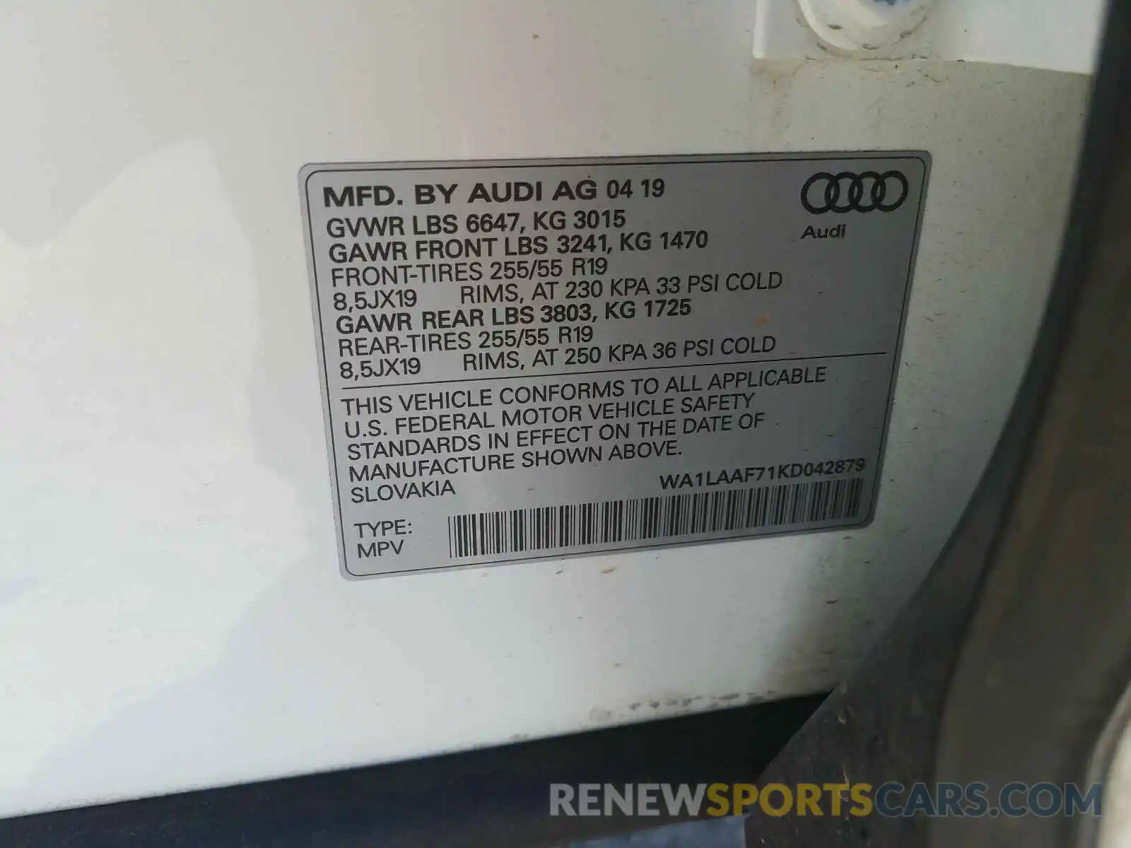 10 Photograph of a damaged car WA1LAAF71KD042879 AUDI Q7 2019