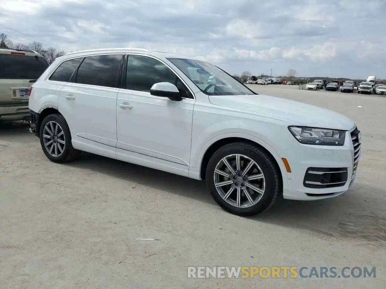 4 Photograph of a damaged car WA1LAAF71KD048729 AUDI Q7 2019