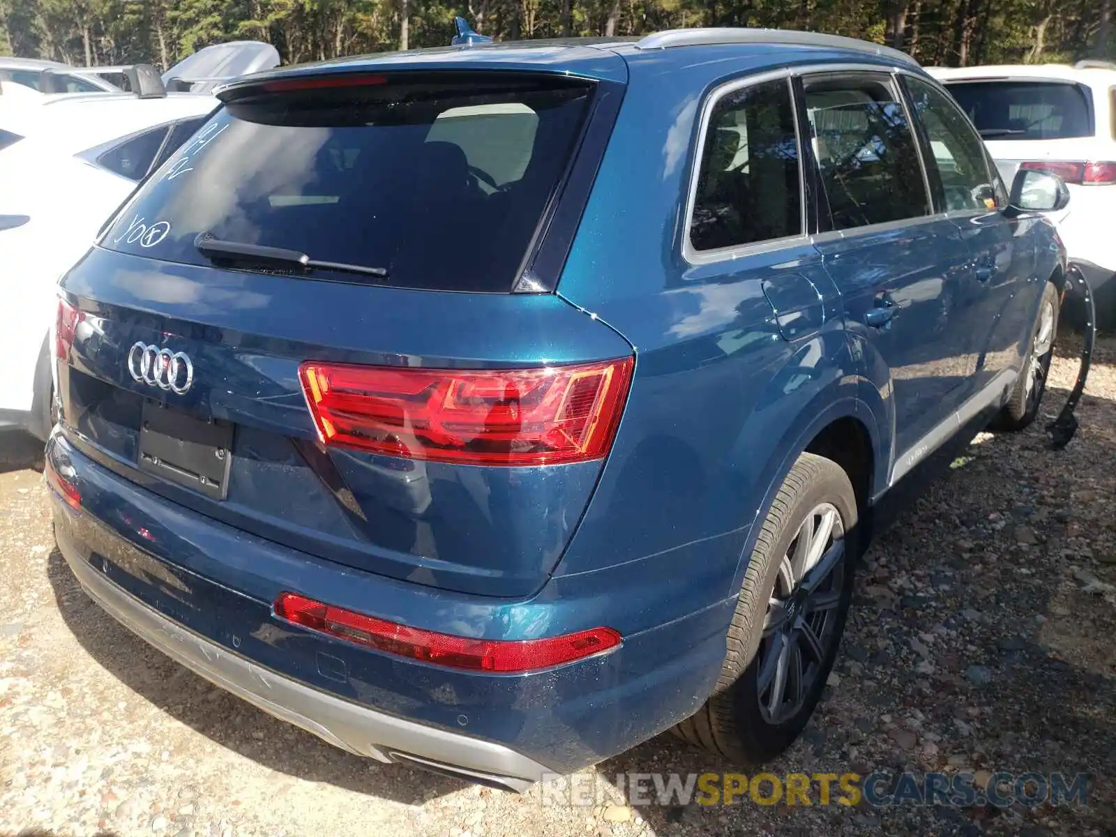 4 Фотография поврежденного автомобиля WA1LAAF72KD002035 AUDI Q7 2019