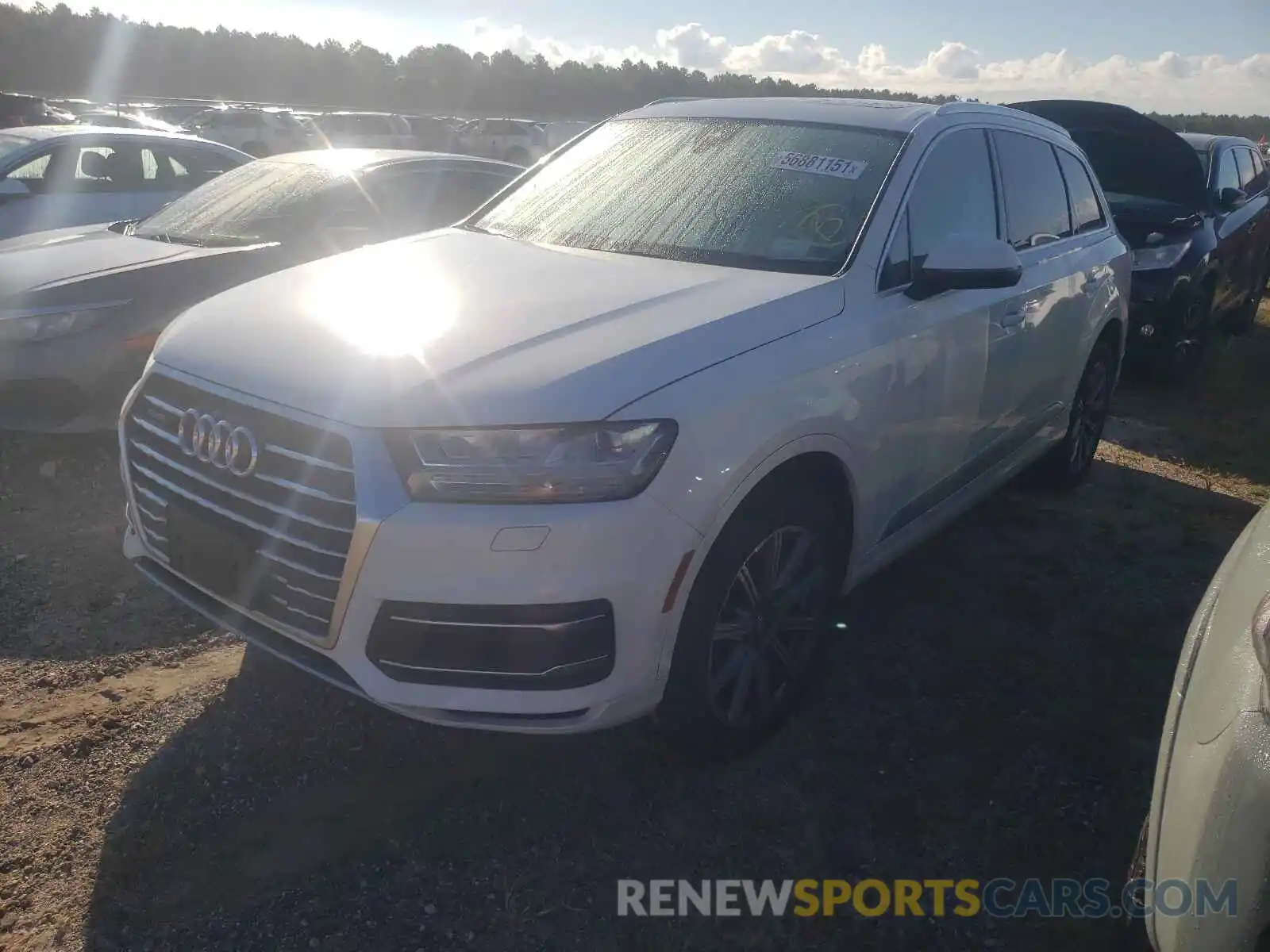 2 Photograph of a damaged car WA1LAAF72KD002925 AUDI Q7 2019