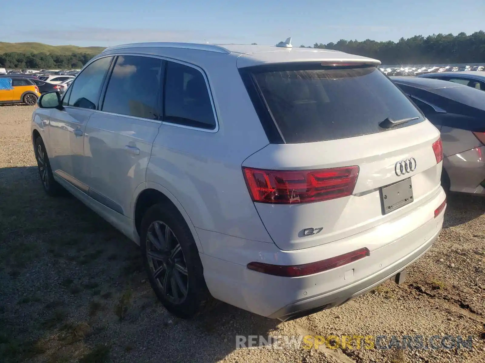 3 Фотография поврежденного автомобиля WA1LAAF72KD002925 AUDI Q7 2019