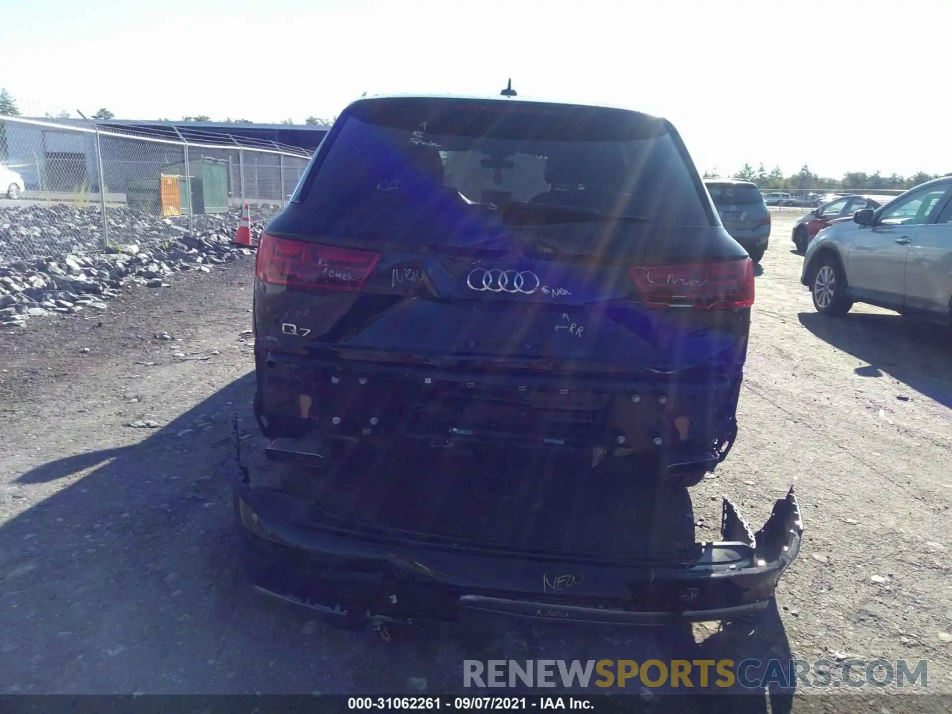 6 Photograph of a damaged car WA1LAAF72KD003119 AUDI Q7 2019