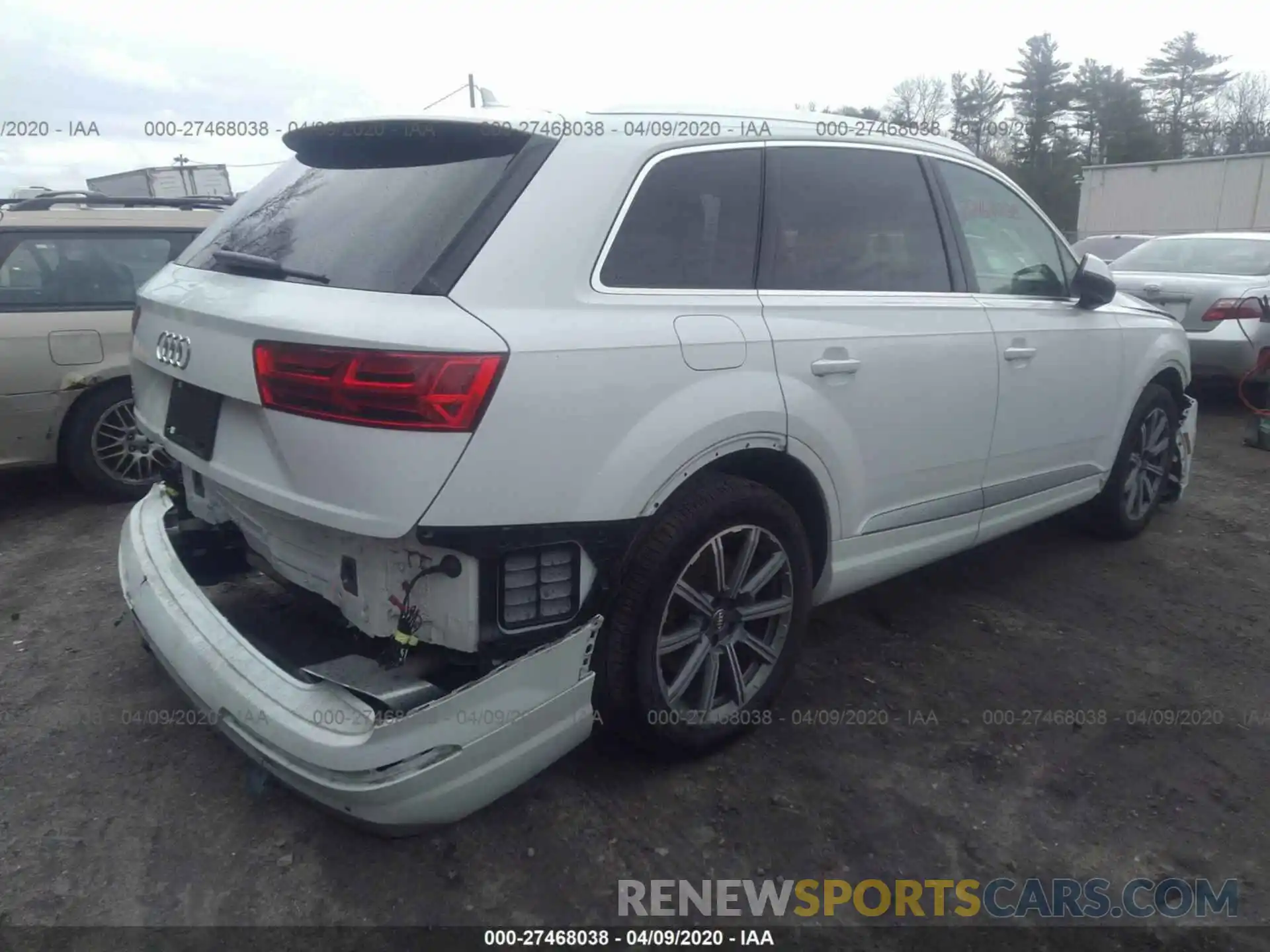 4 Photograph of a damaged car WA1LAAF72KD004965 AUDI Q7 2019