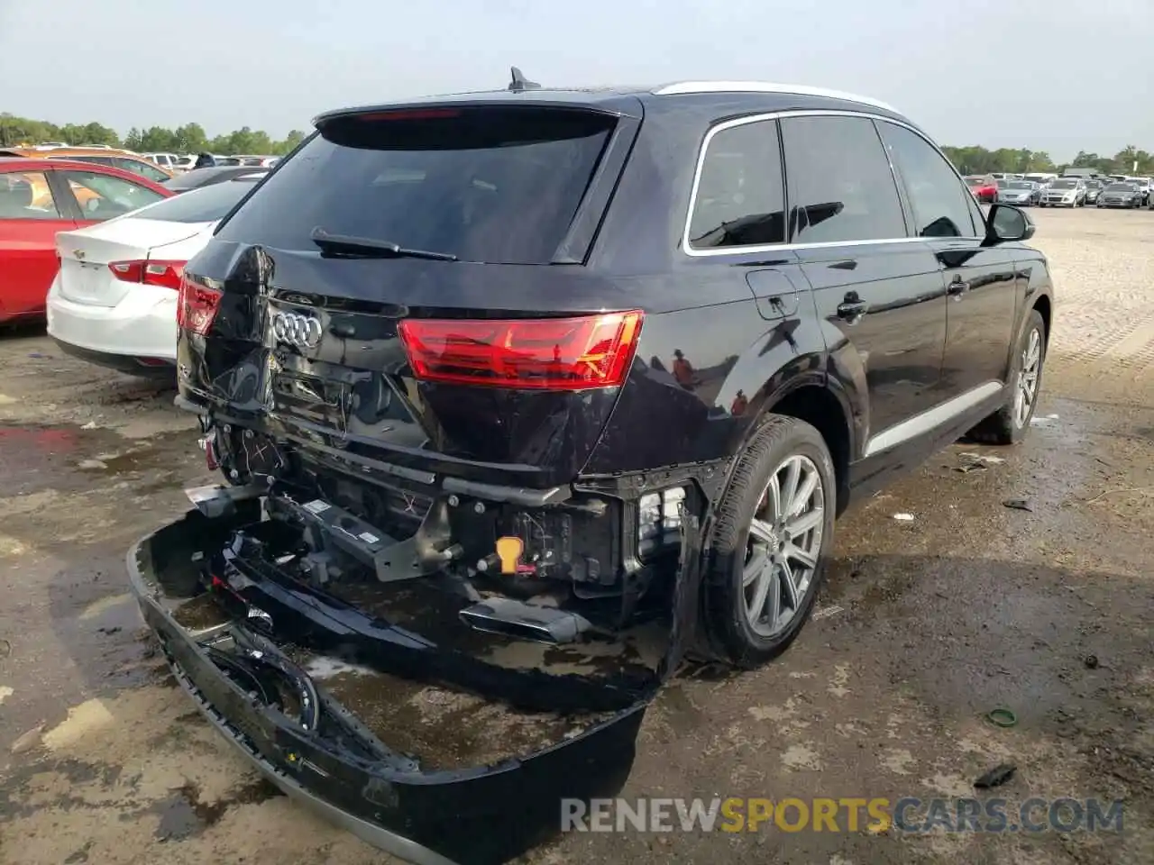 4 Photograph of a damaged car WA1LAAF72KD005341 AUDI Q7 2019