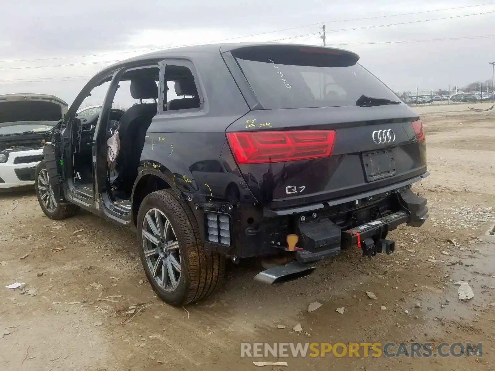 3 Фотография поврежденного автомобиля WA1LAAF72KD007350 AUDI Q7 2019